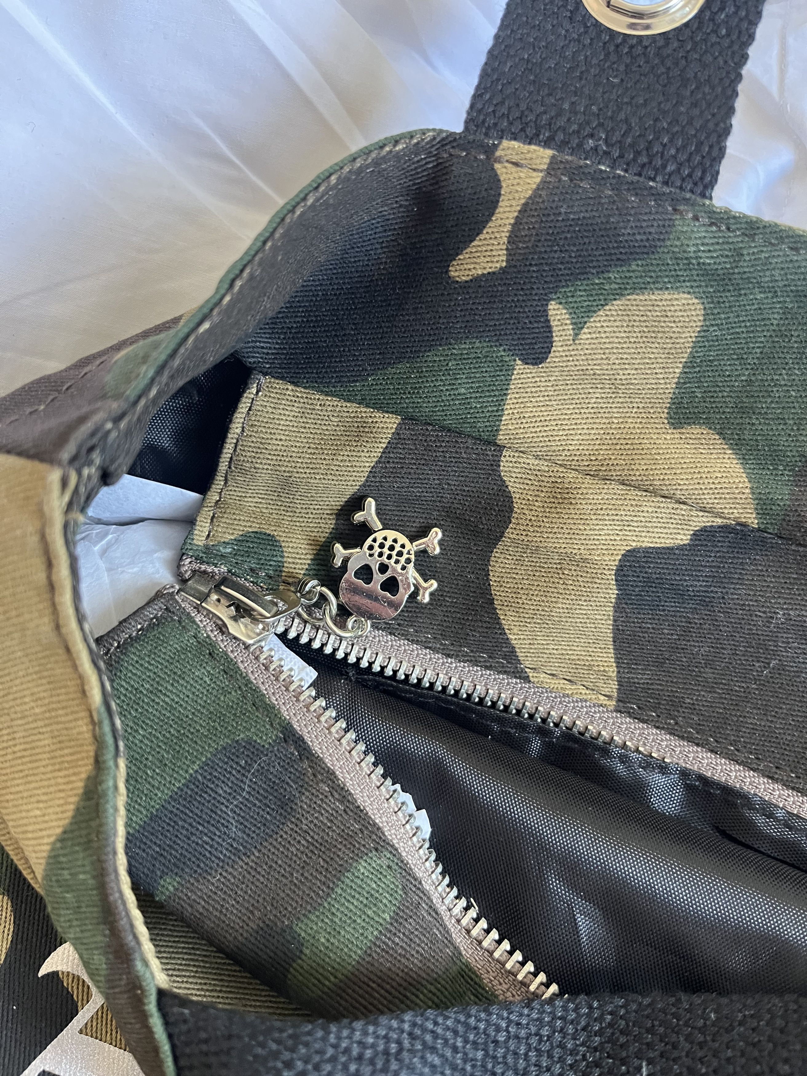 Gyaru Girl angel babe Camo tote