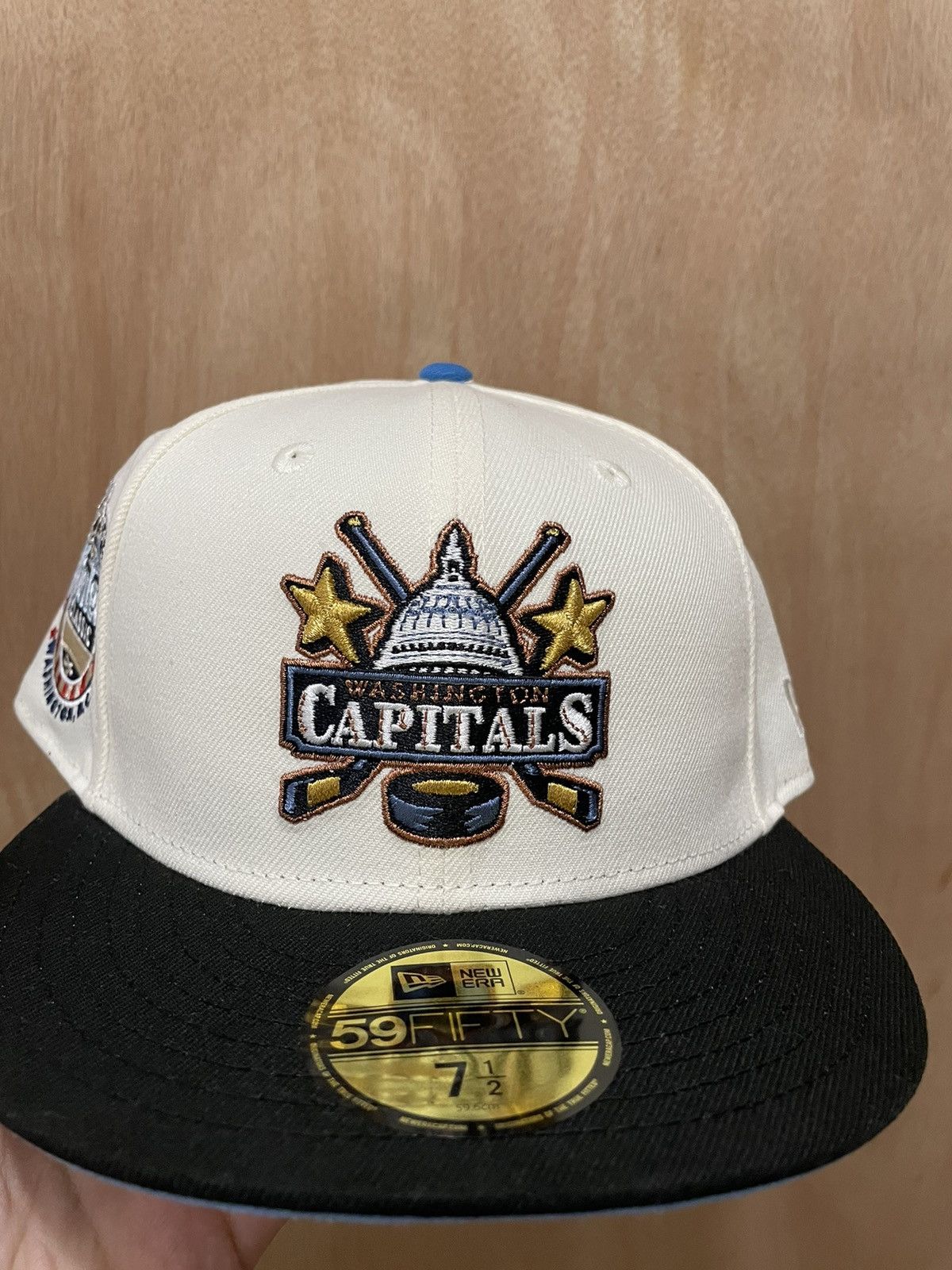 New Era Hat club noho exclusive Washington capitals winter 7 1/2 Size ONE SIZE - 2 Thumbnail
