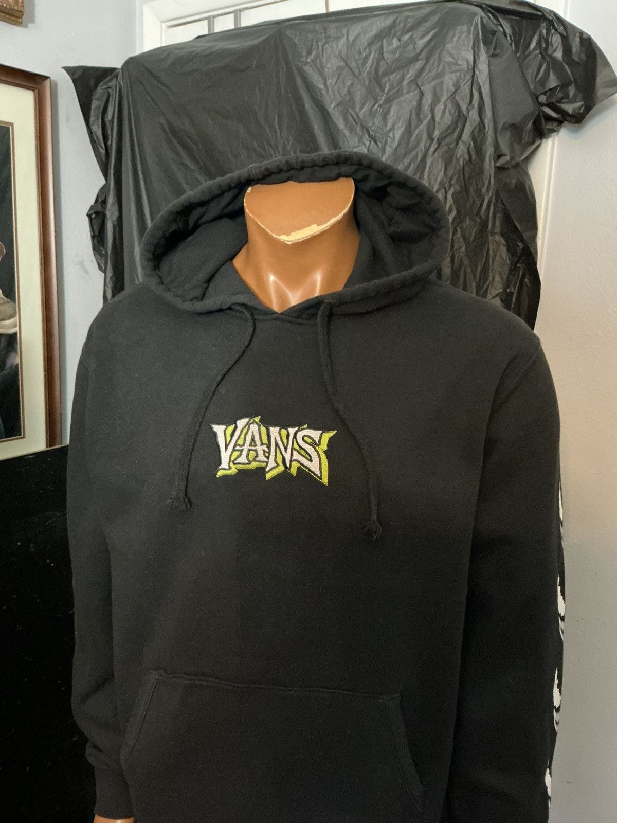Vans Vans X Marvel Comics Venom Embroidered Pullover Hoodie Size US L / EU 52-54 / 3 - 9 Thumbnail