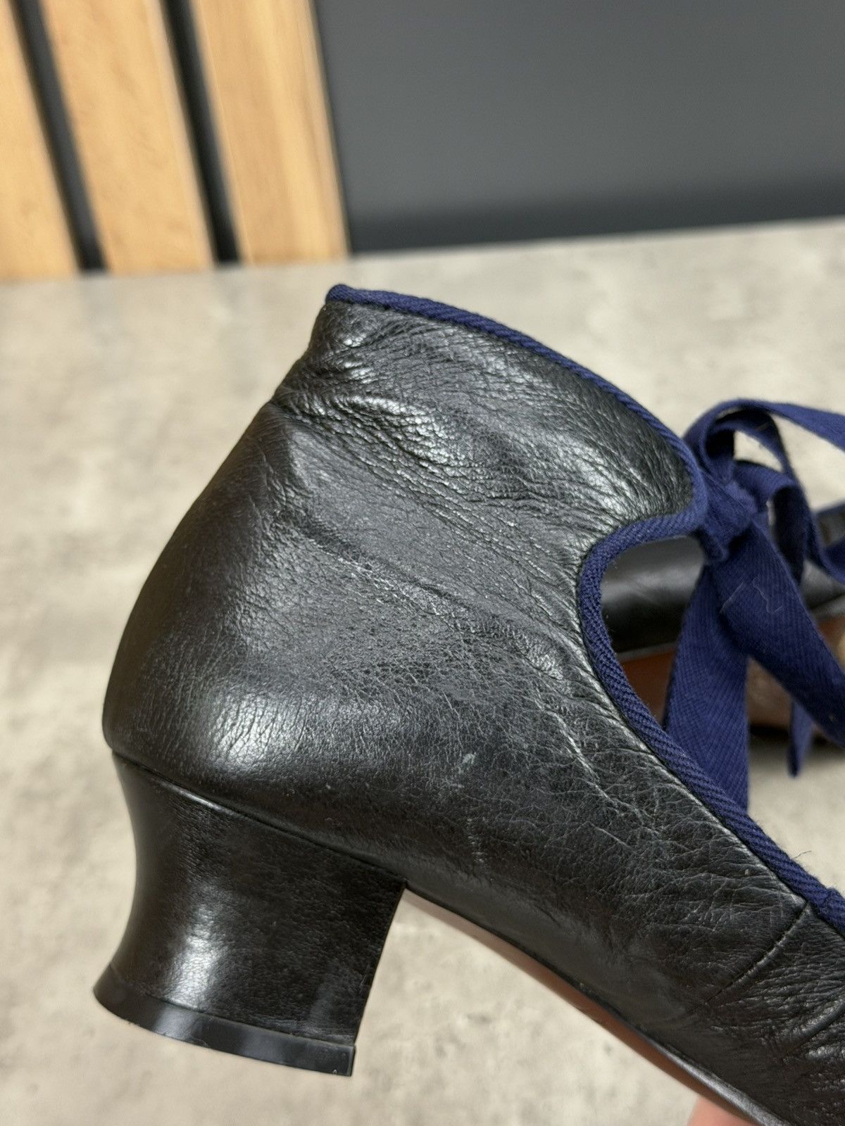 Vintage Chie Mihara Black Leather Ribbon Heels Pumps Size 39 Size US 9 / IT 39 - 13 Thumbnail