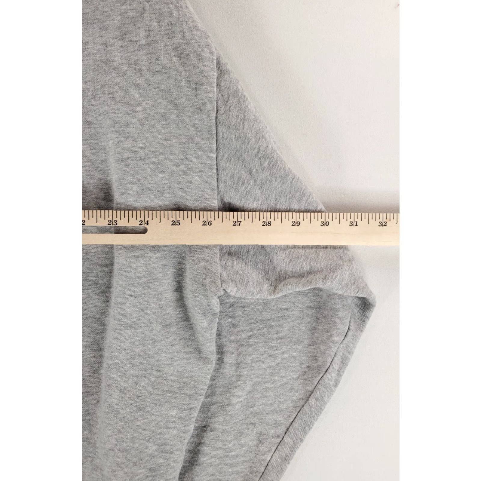 Gymshark **Gymshark Lifting Club Mens Long Sleeve Gray Sweatshirt L** User: **Lifting Club Gymshark Mens Long Sleeve Gray Sweatshirt L** Size US L / EU 52-54 / 3 - 5 Thumbnail