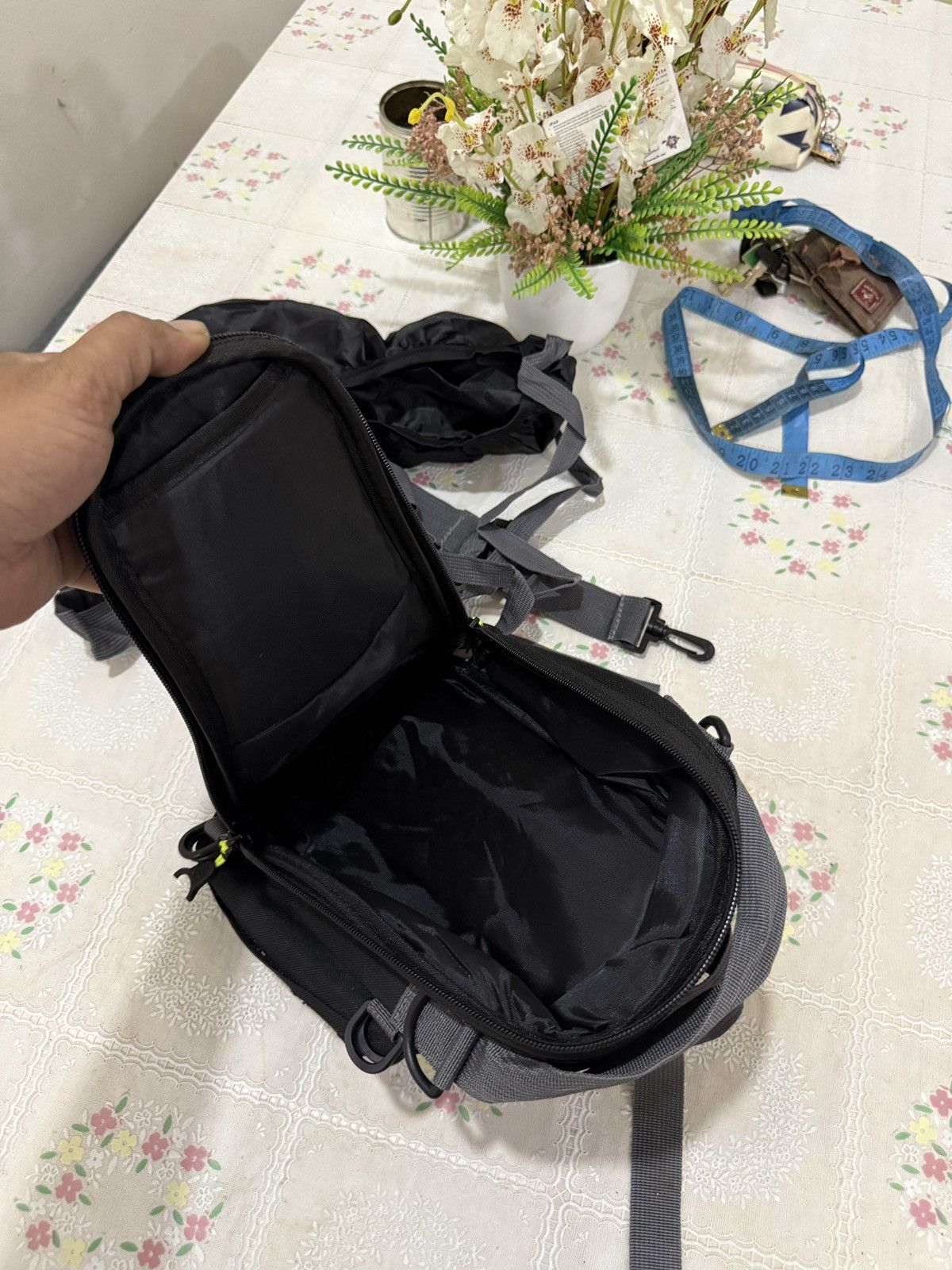 Japanese Brand 🔥🔥🔥ARCHIVE GIVI MOTOR TANK BAG Size ONE SIZE - 7 Thumbnail
