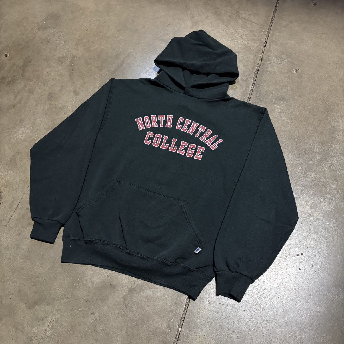 Russell Athletic Vintage Russell Athletic Hoodie Sweatshirt Faded Black Boxy Size US S / EU 44-46 / 1 - 4 Thumbnail