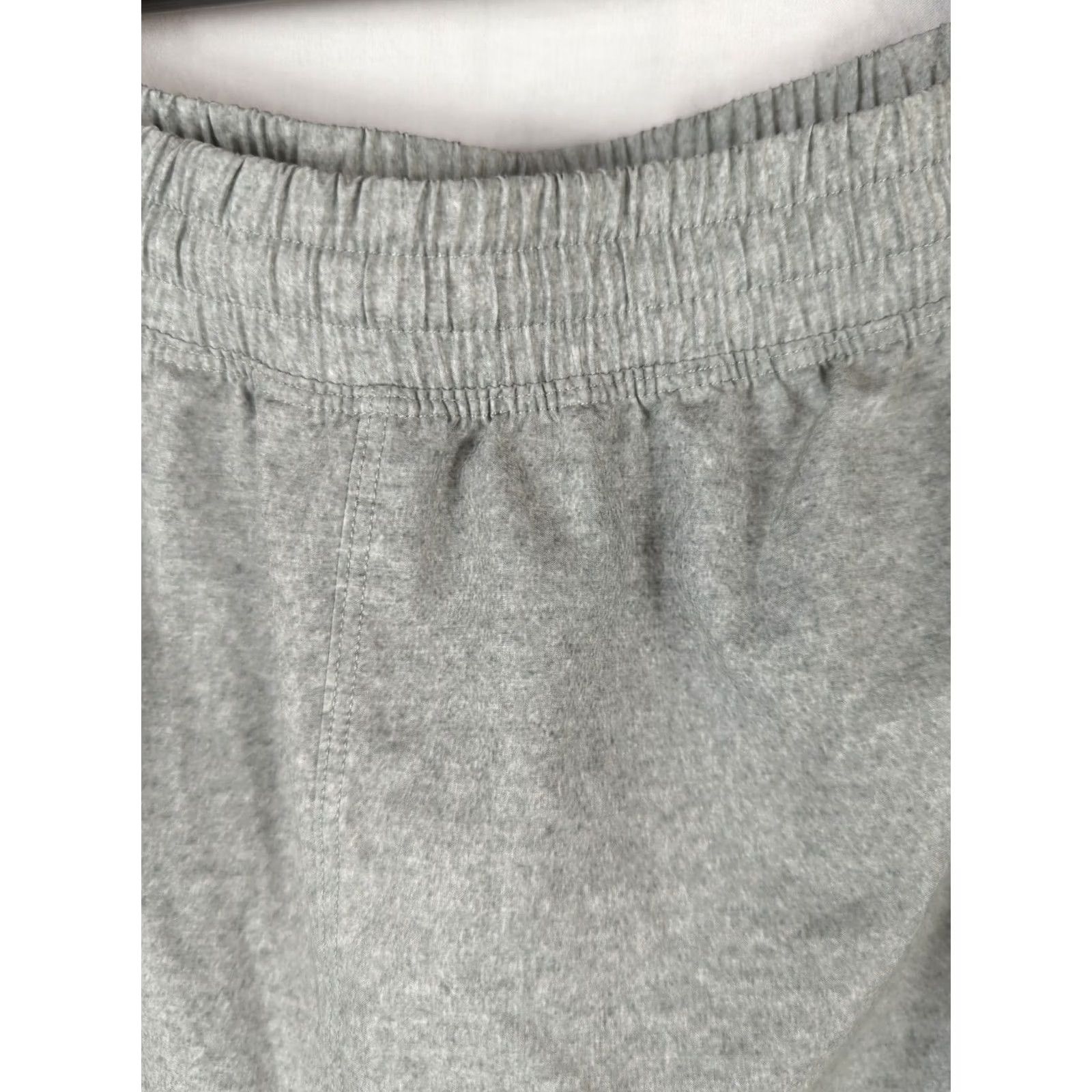Vintage All In Motion Shorts Womens M Sage Green Built In Panty Elastic Waist Running & Jogging 30 in Waist 15" 5" Inseam NWOT Size 30" / US 8 / IT 44 - 2 Thumbnail