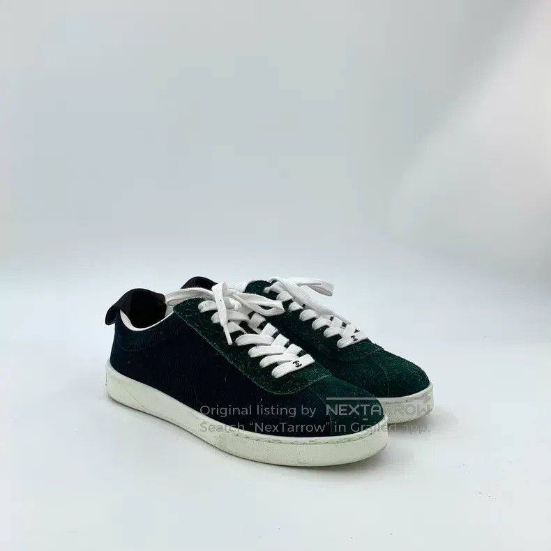 Chanel Chanel Dark green suede lace-on casual flat board shoes Size US 5.5 / IT 35.5 - 2 Thumbnail