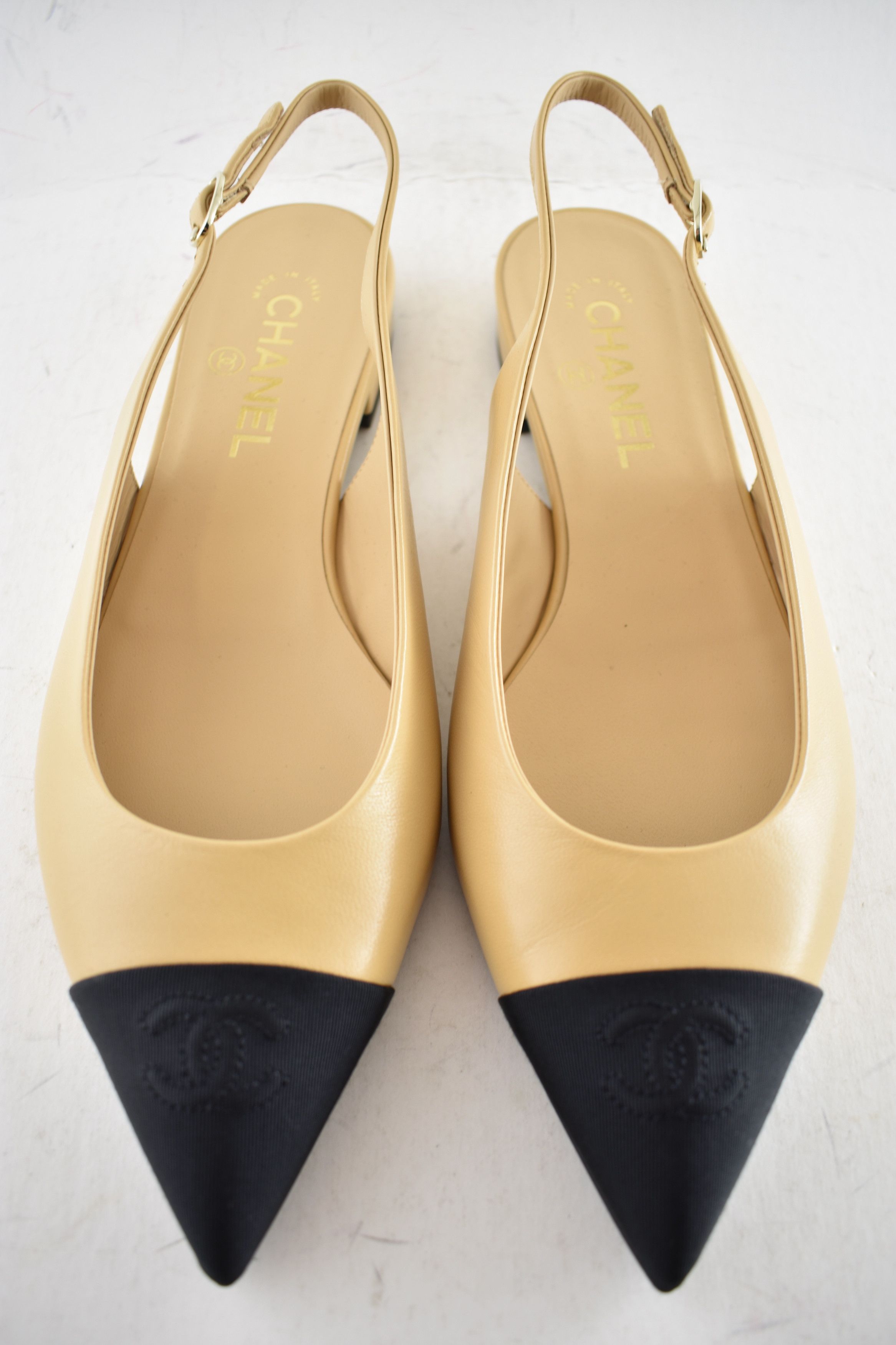 Chanel Chanel 24A Black CC Logo Slingback Pointed Ballet Flat 39 Size US 9 / IT 39 - 2 Thumbnail