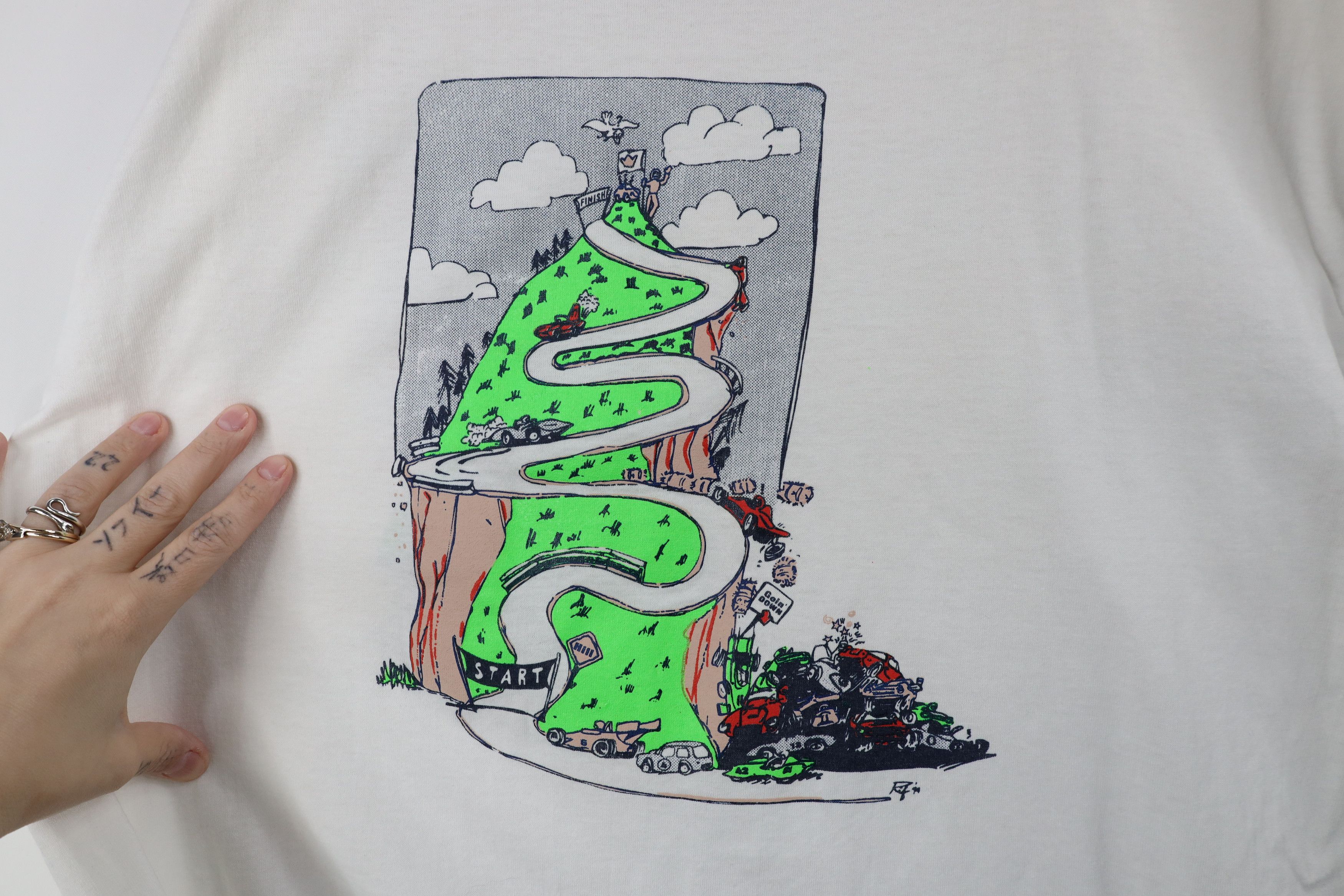 Vintage Vintage 90s Hill Pikes Peak Hill Climb Car Race T-Shirt USA Size US XL / EU 56 / 4 - 10 Thumbnail