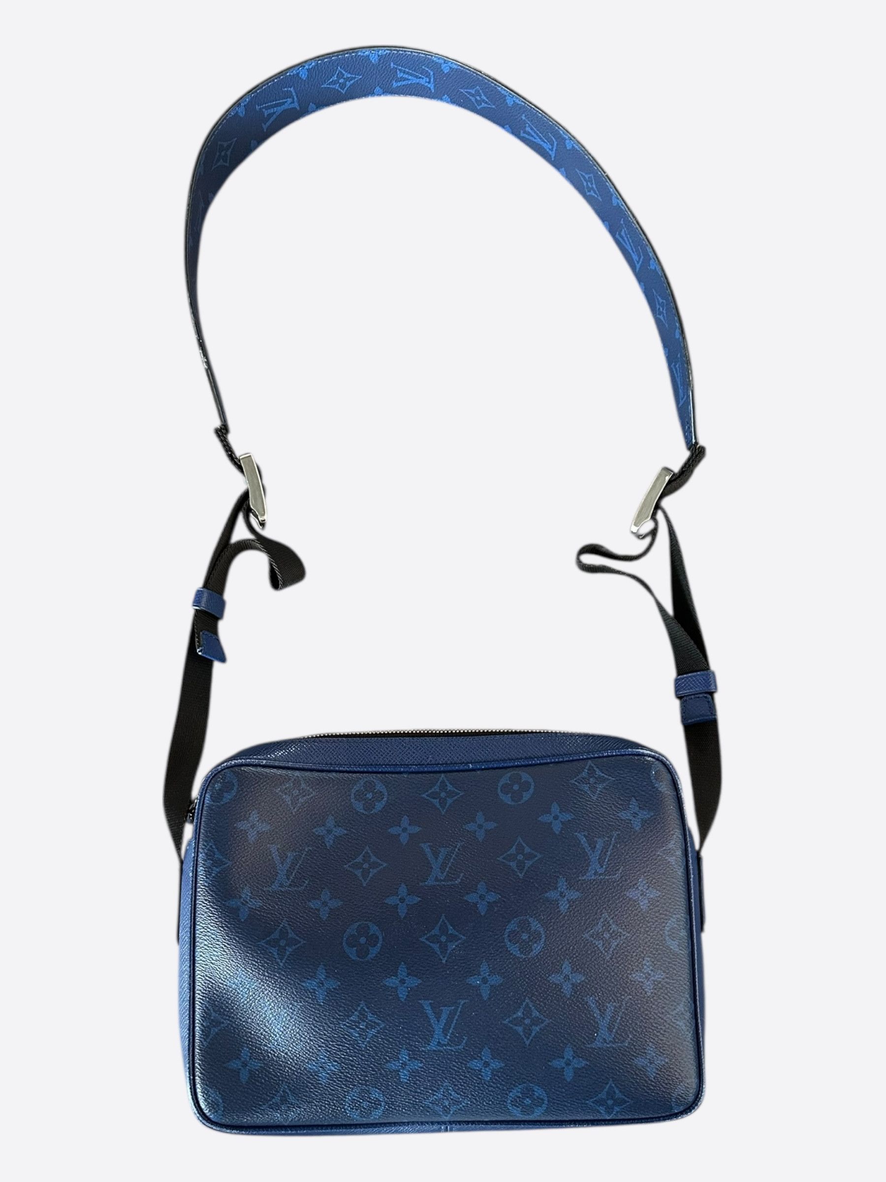 Louis Vuitton Louis Vuitton Blue Taigarama Monogram Outdoor Messenger Bag Size ONE SIZE - 2 Thumbnail