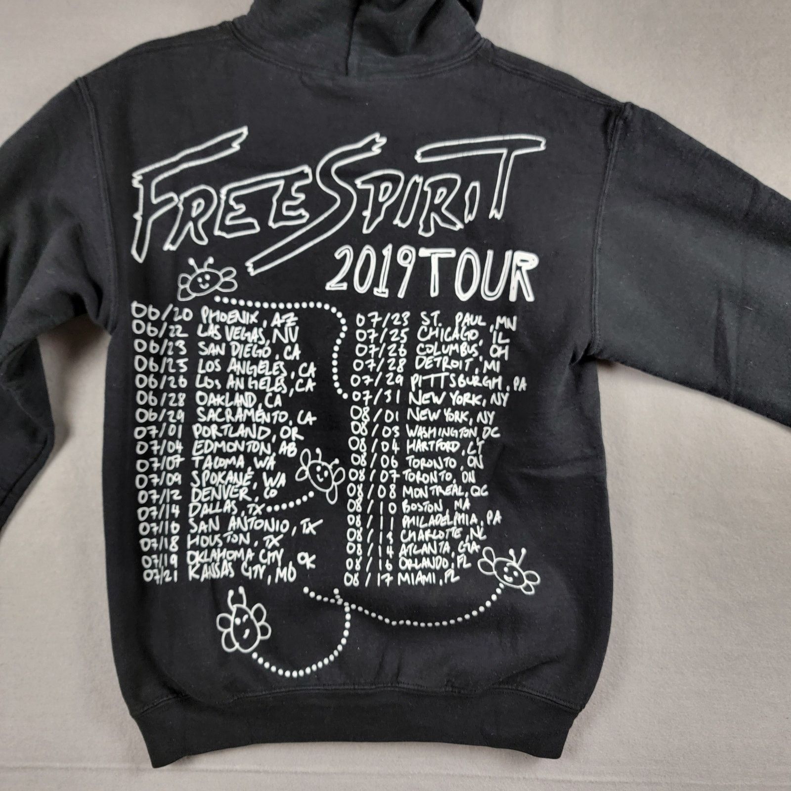 Dj Khaled Khalid 2019 Free Spirit Tour Hoodie Sz S (42) Size US S / EU 44-46 / 1 - 4 Thumbnail