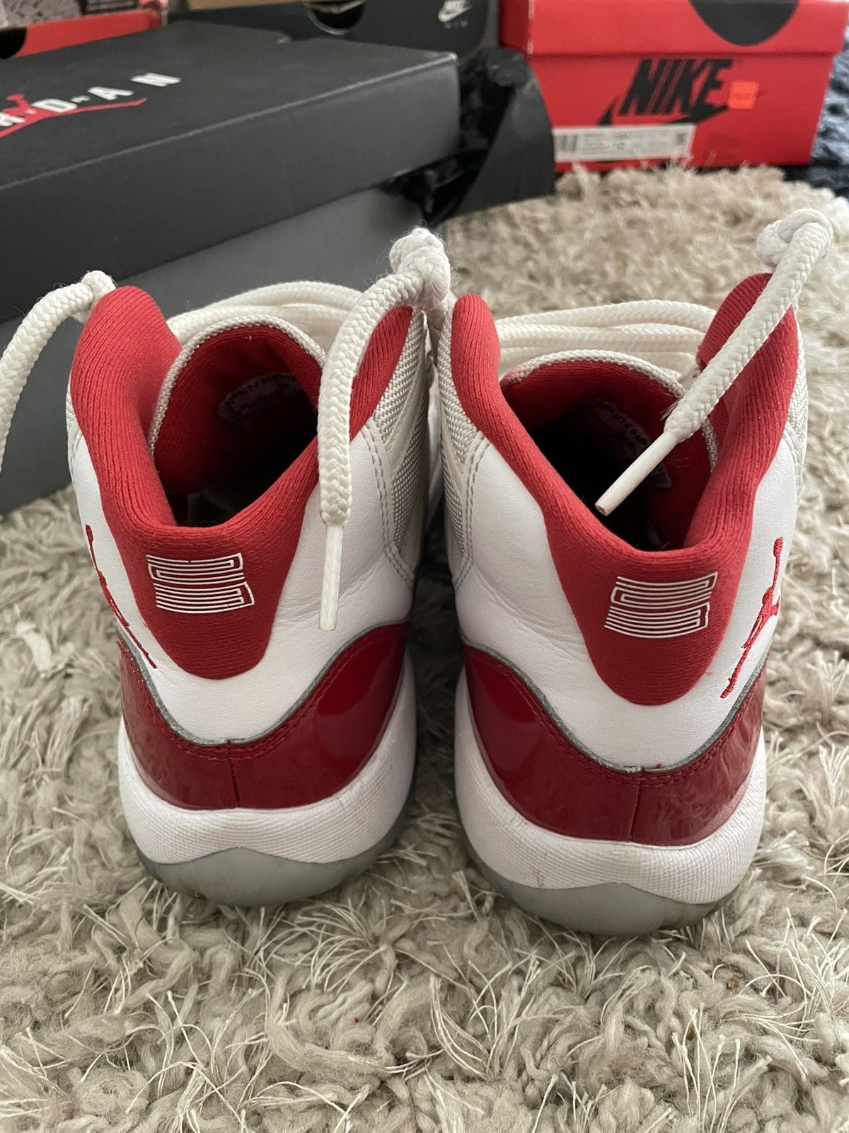 Jordan Brand Jordan 11 Cherry Size US 5 / EU 37 - 6 Thumbnail