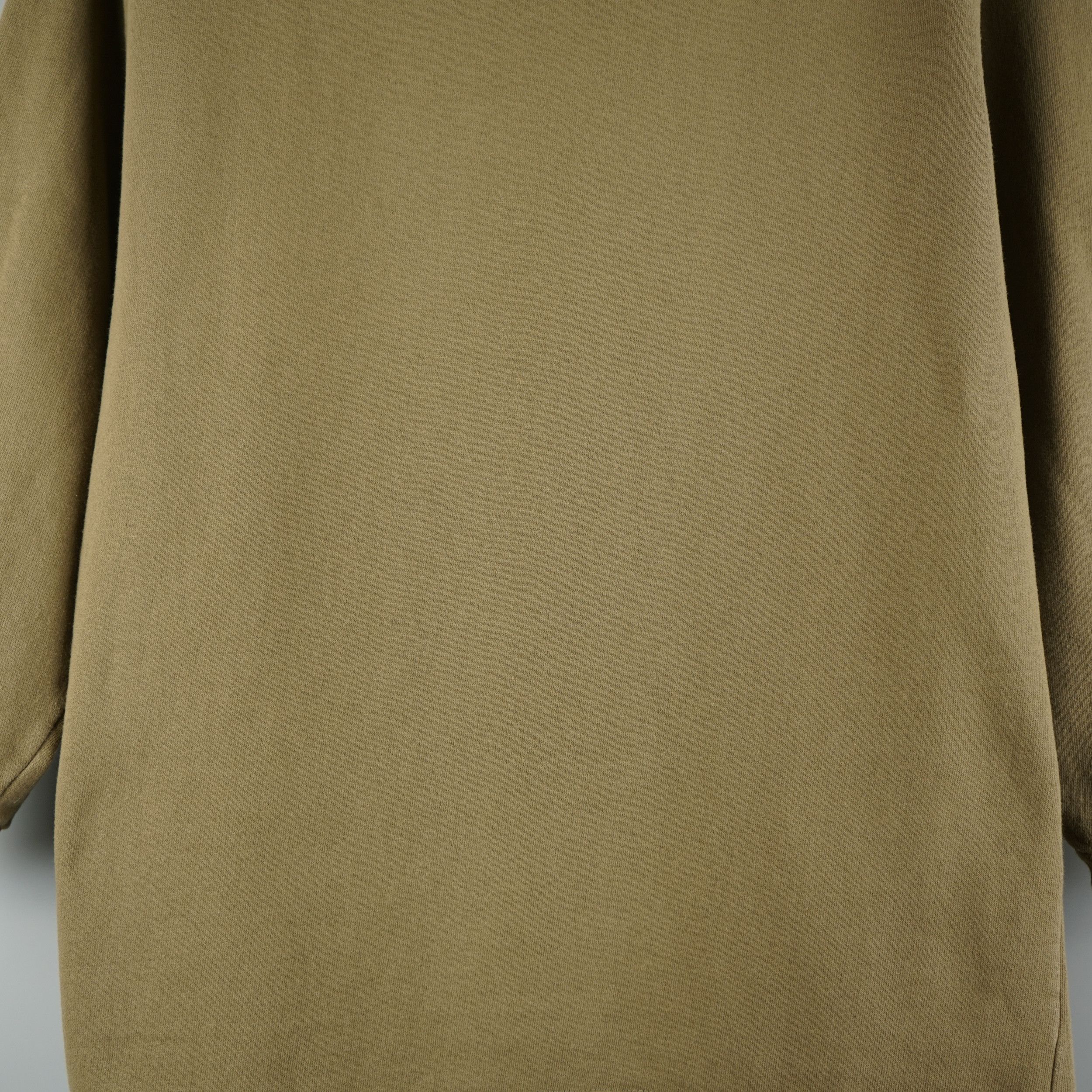 Vintage Vintage 2001 Lara Croft Tomb Rider Angelina Jolie Sweatshirt Size US M / EU 48-50 / 2 - 7 Thumbnail