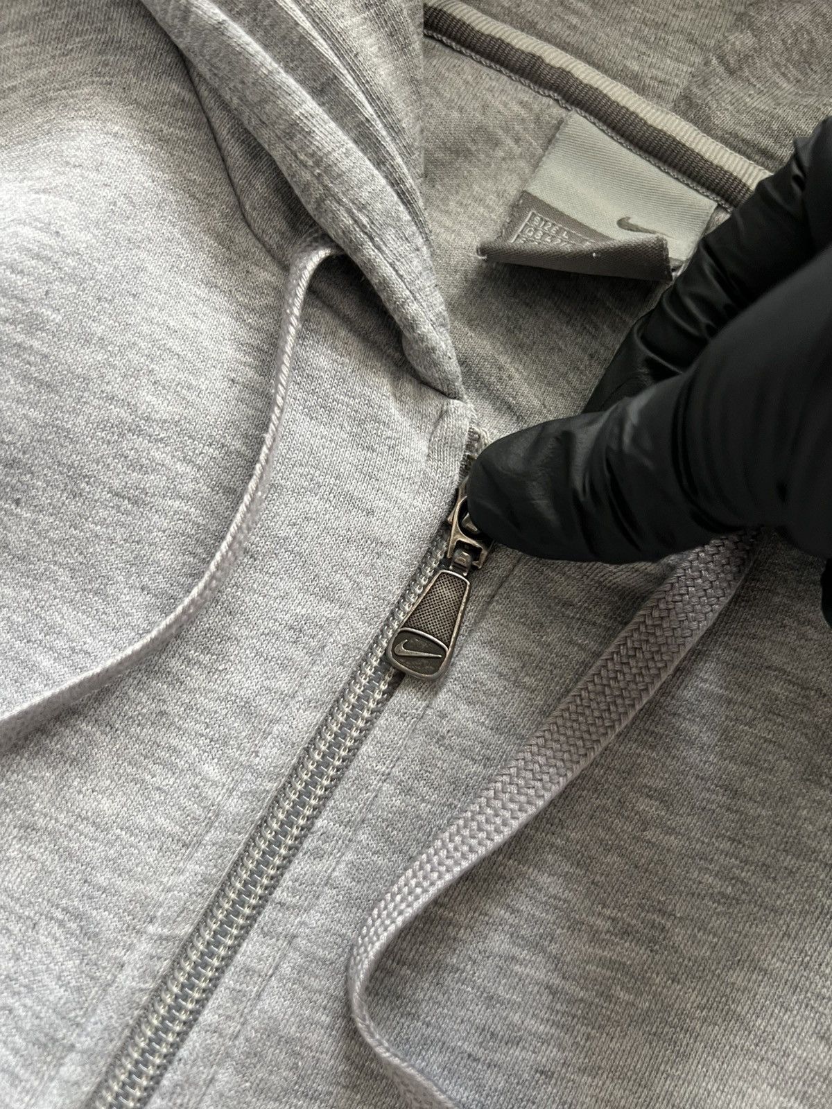 Nike Zip Hoodie Nike Vintage Basic Logo Outdoor Style 90s Drip Size US L / EU 52-54 / 3 - 7 Thumbnail