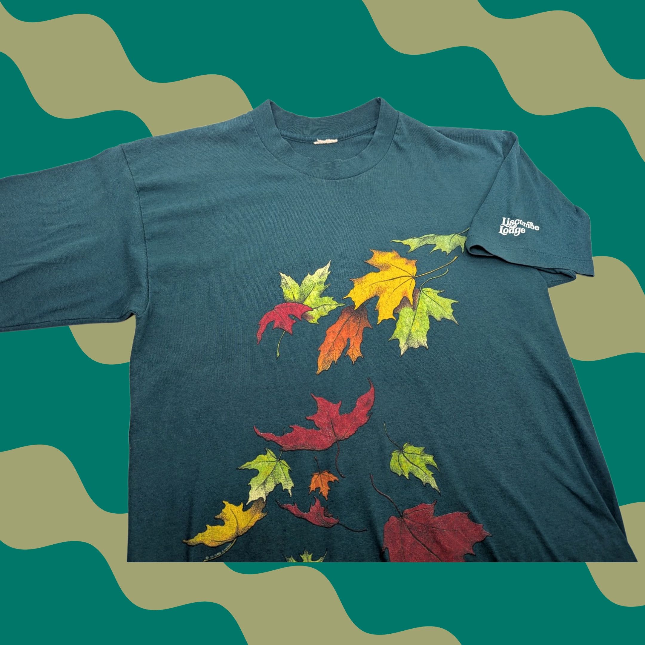Vintage Vintage Liscombe Lodge Canada Maple Leaf Shirt Green 90s Crew Neck T-Shirt Logo Men S/M Autumn Christmas Maple Leaf Canada Shirt Mens Size US S / EU 44-46 / 1 - 1 Thumbnail