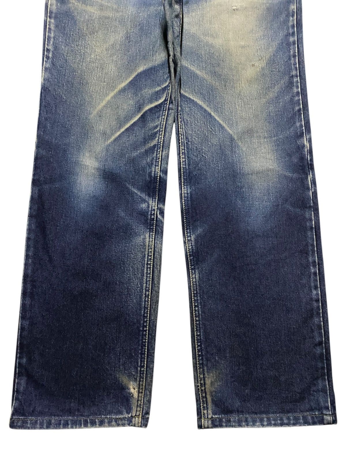 Lee × Vivienne Westwood Japan Vintage Lee Riders Mud Wash Distressed Loose Jeans Size US 33 - 5 Thumbnail