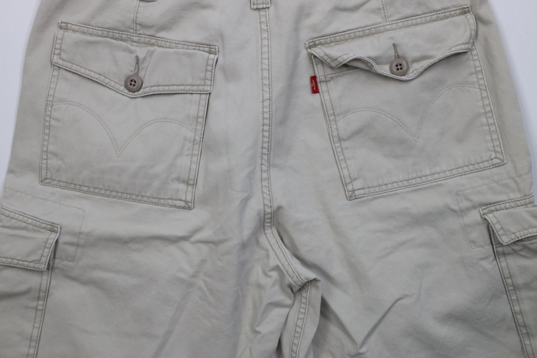 Levi's Vintage Y2K 2004 Levis Baggy Fit Cargo Shorts Beige Khaki Size US 34 / EU 50 - 11 Thumbnail