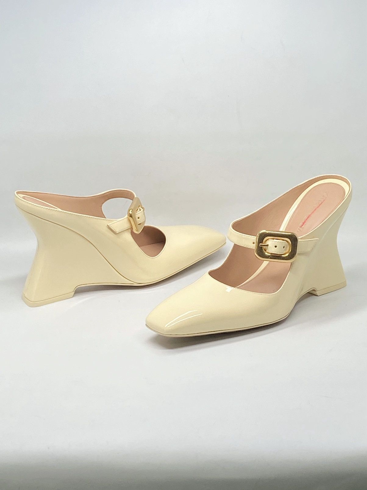 Bottega Veneta Bottega Veneta Comet Mary Jane Wedge Pumps size 37.5 Size US 7.5 / IT 37.5 - 5 Thumbnail