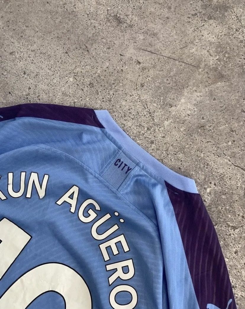 Puma Vintage Kun Aguero 10 Manchester City Jersey Soccer Size US L / EU 52-54 / 3 - 12 Thumbnail