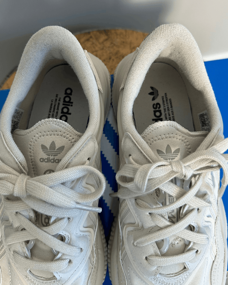 Adidas Adidas Originals Ozweego Aluminum Wonder White - Size 8 Size US 8 / EU 41 - 6 Thumbnail