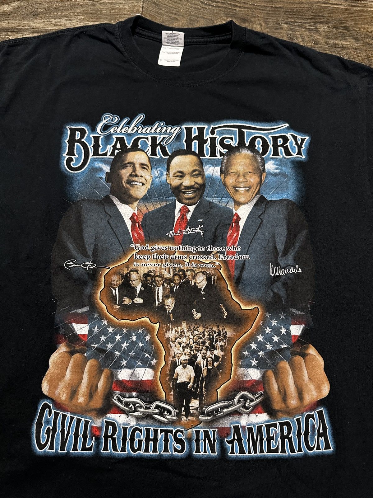 Vintage 2010’s Celebrating Black History Tee Size US XL / EU 56 / 4 - 1 Thumbnail