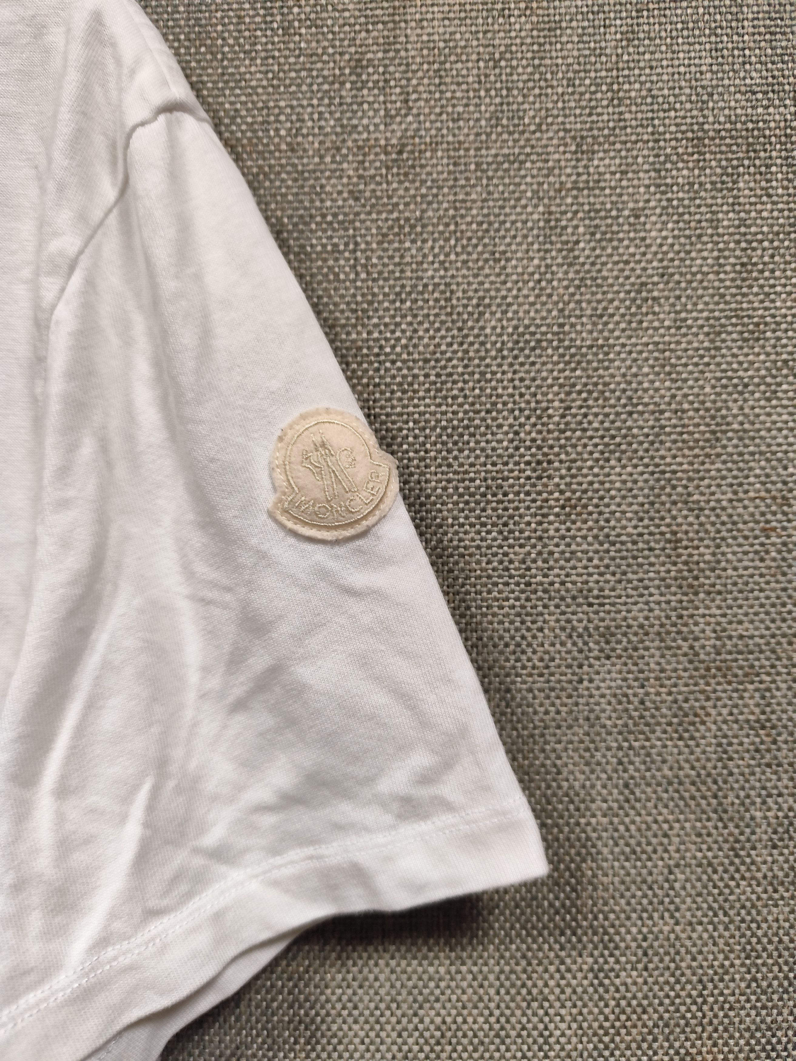 Moncler Moncler Tee Size US L / EU 52-54 / 3 - 2 Thumbnail