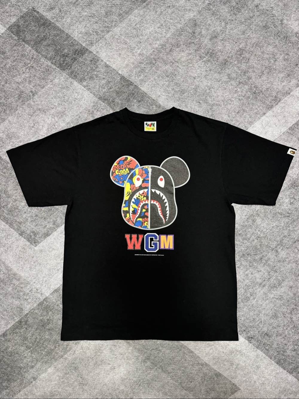 Bape A BATHING APE Bearbrick Graphic T-Shirt Size XXL Size US XXL / EU 58 / 5 - 1 Thumbnail