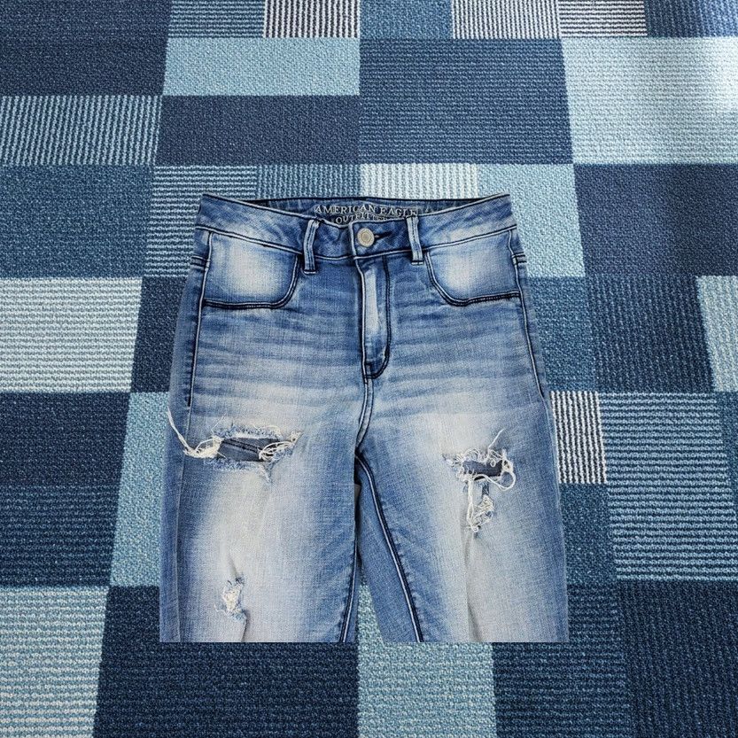 American Eagle Outfitters American Eagle Distressed Sky High Jegging Size 4 Regular Jeans Blue Women XS-XL? Size 27" / US 4 / IT 40 - 1 Thumbnail