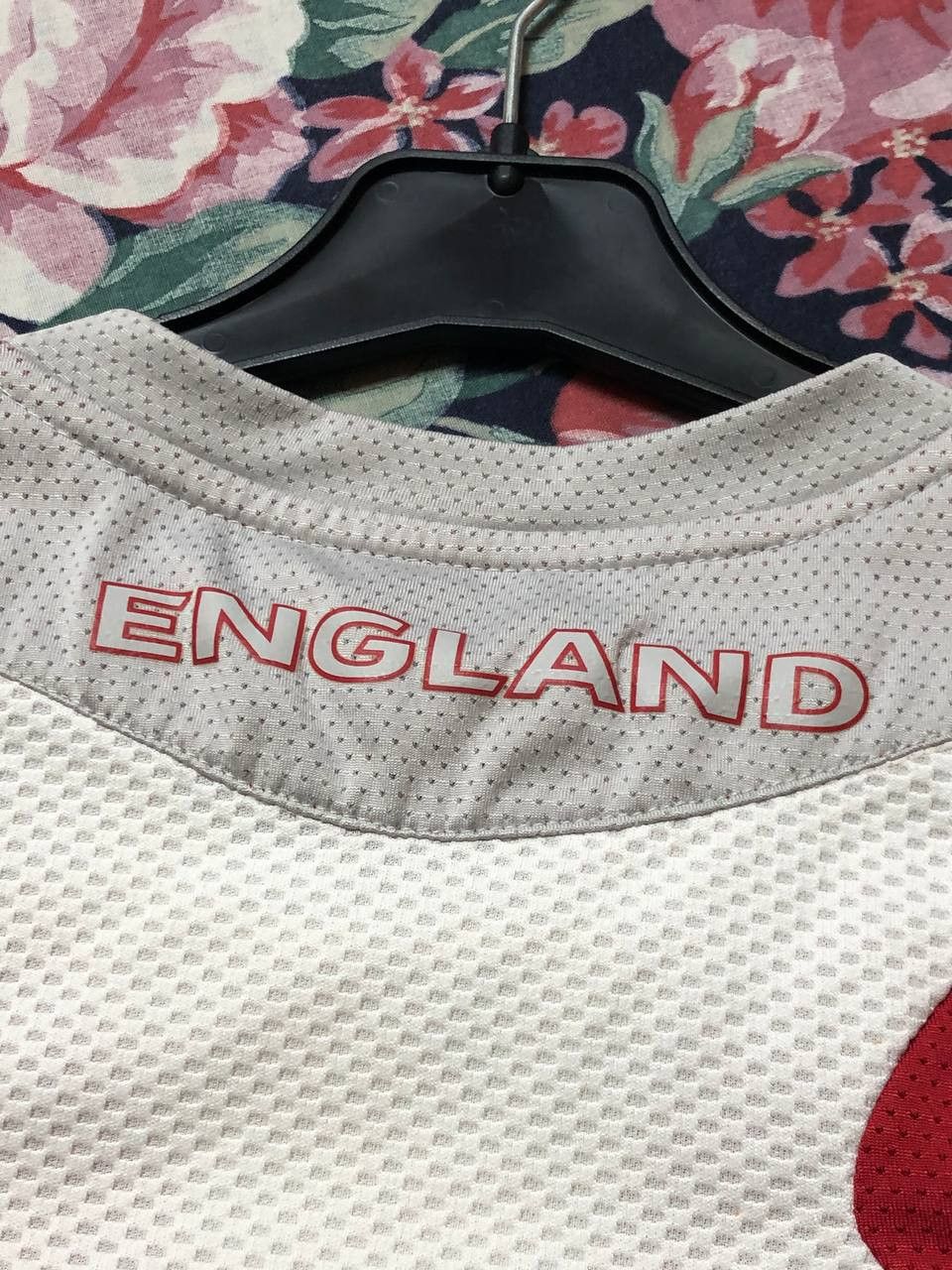 Umbro Umbro England FC 2006-2007 Home T-Shirt Jersey Size M Size US M / EU 48-50 / 2 - 12 Thumbnail