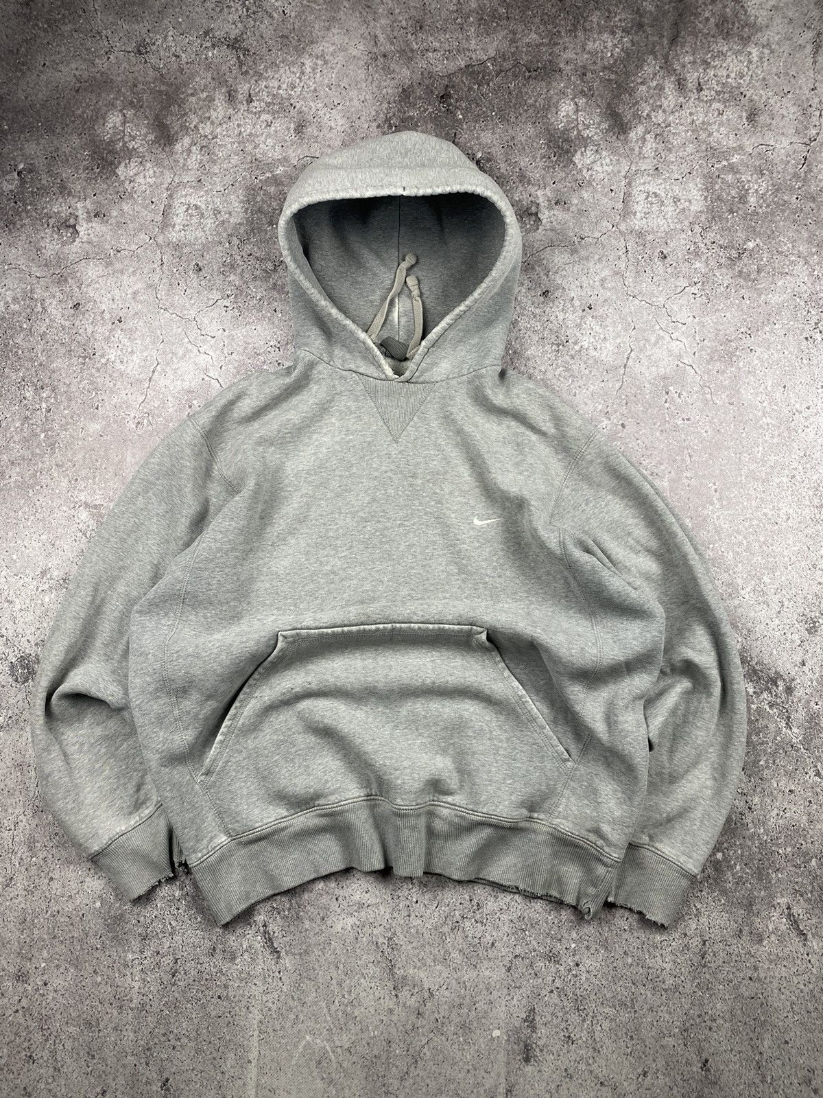 Nike × Vintage USA VINTAGE NIKE DISTRESSED THRASHED BAGGY HOODIE CREWNECK Size US XL / EU 56 / 4 - 1 Thumbnail