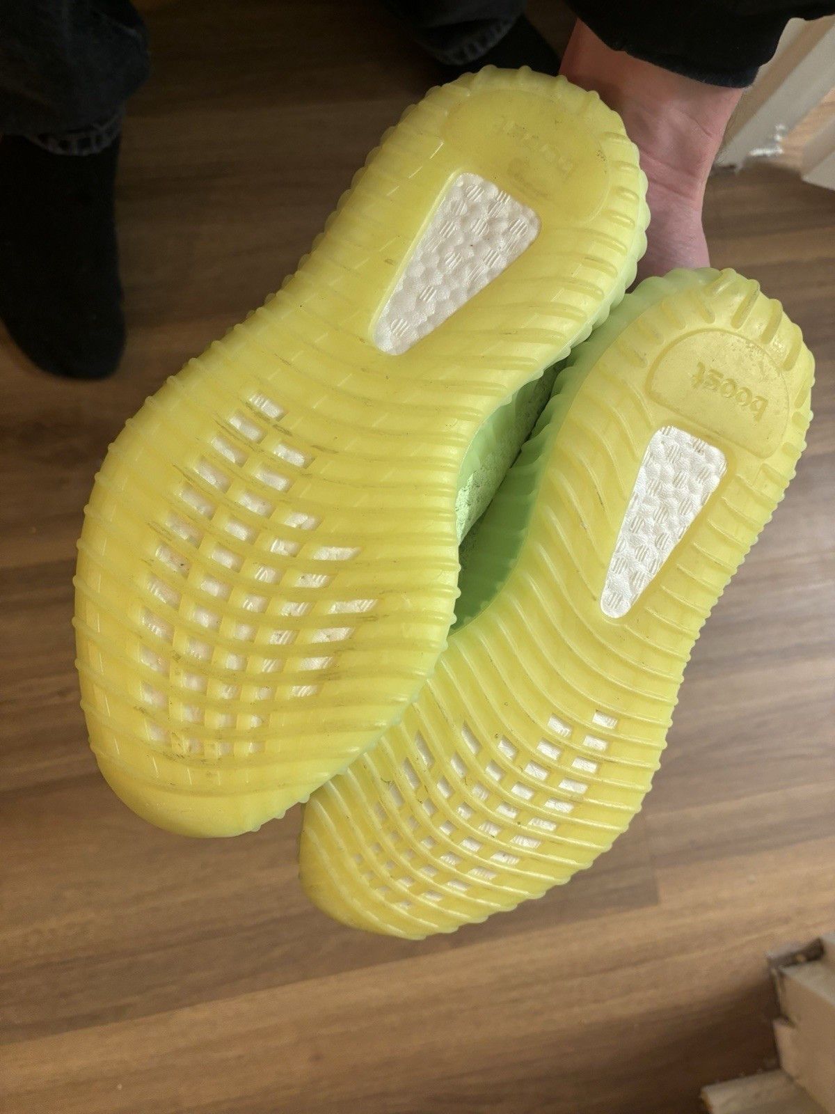 Yeezy Adidas Yeezy Boost 350 V2 GID Glow Size US 6.5 / EU 39-40 - 6 Thumbnail