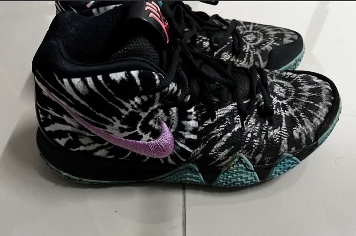 Nike Nike kyrie 4 all star white black pink Size US 10.5 / EU 43-44 - 4 Thumbnail