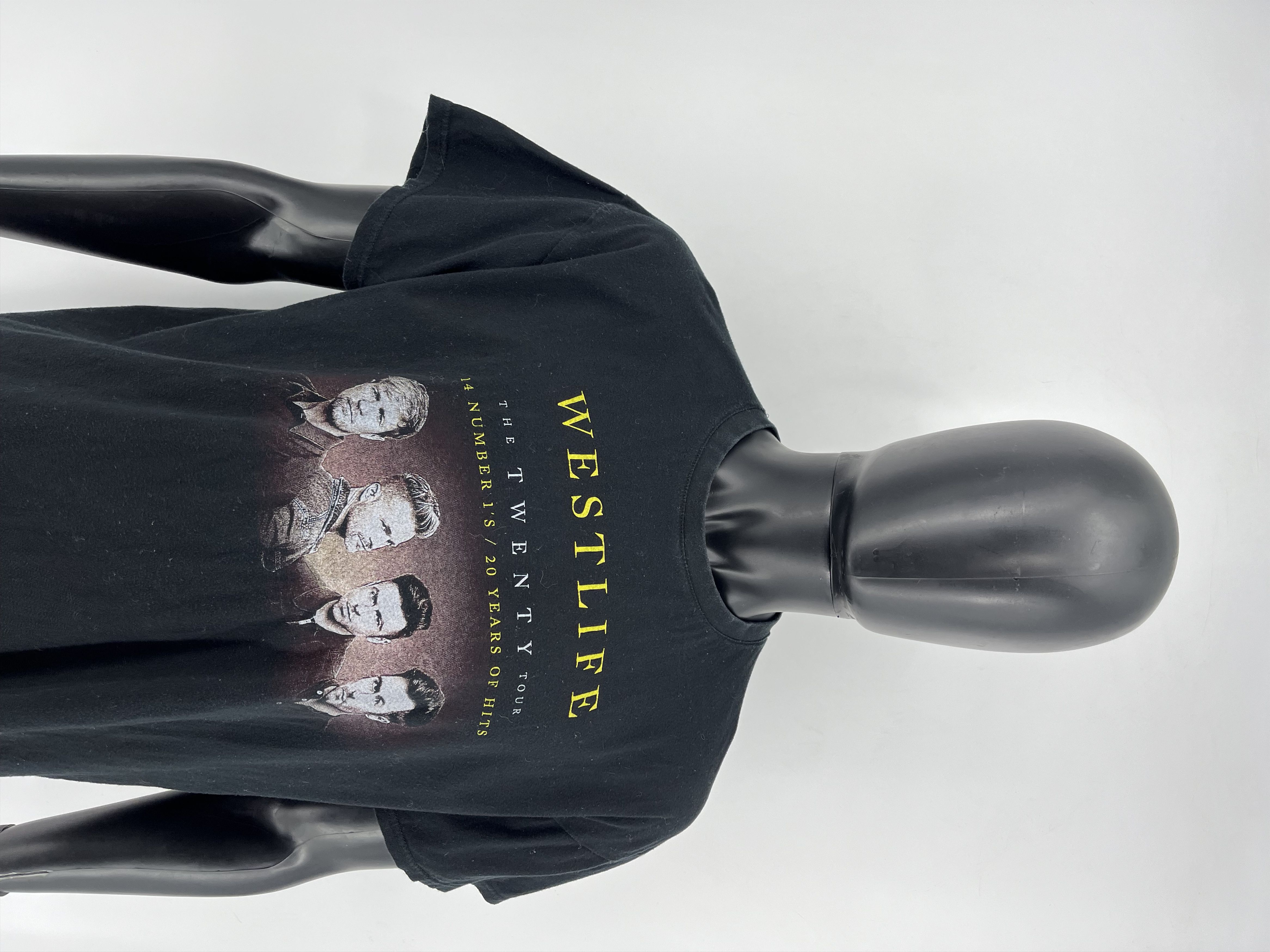 Band Tees Vintage Rare WESTLIFE Band Rock Tour Promo T-shirt Y2K Style Size US XL / EU 56 / 4 - 2 Thumbnail