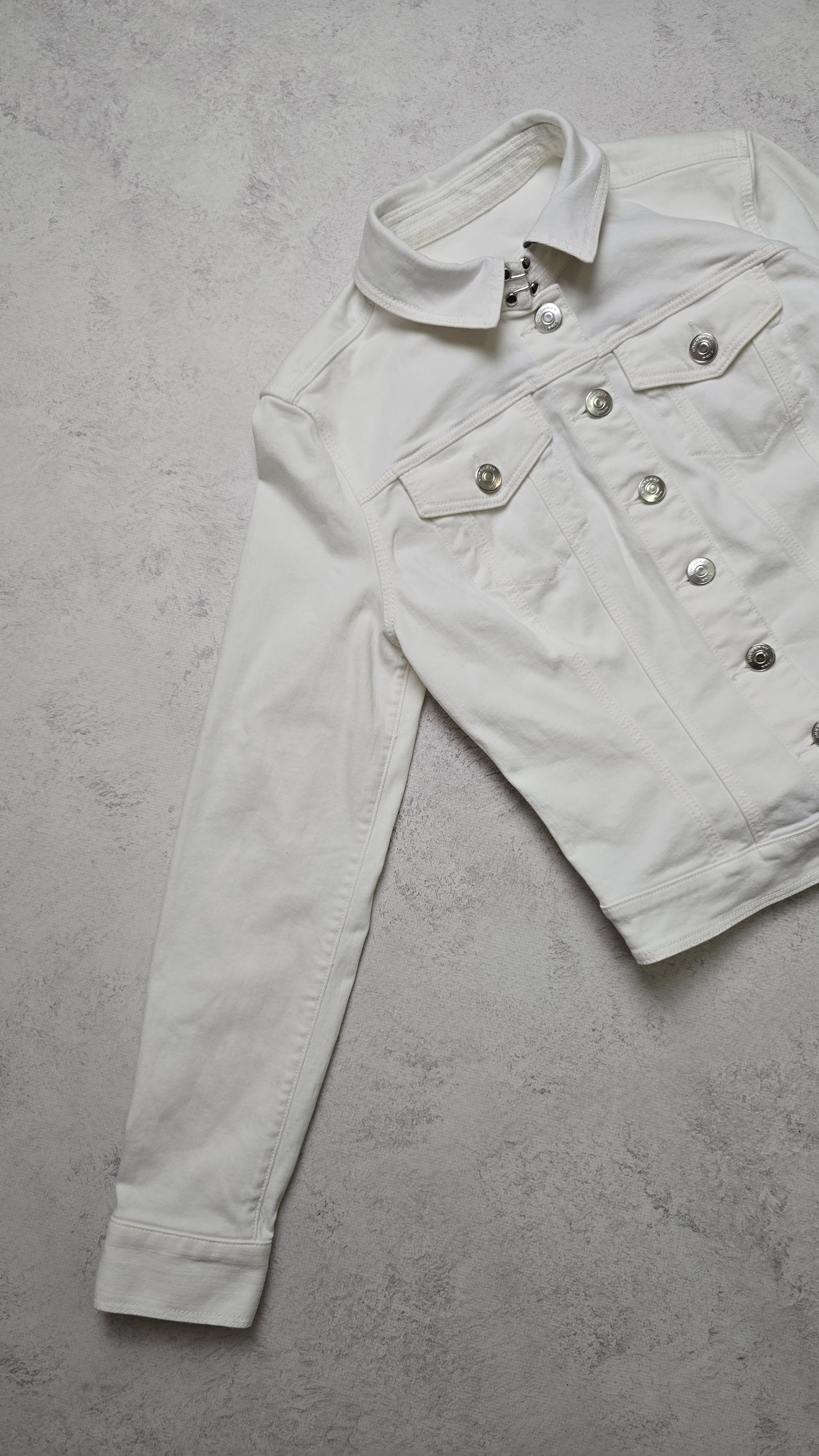 Burberry Burberry Brit White Cropped Denim Jacket Designer Luxury Size S / US 4 / IT 40 - 8 Thumbnail
