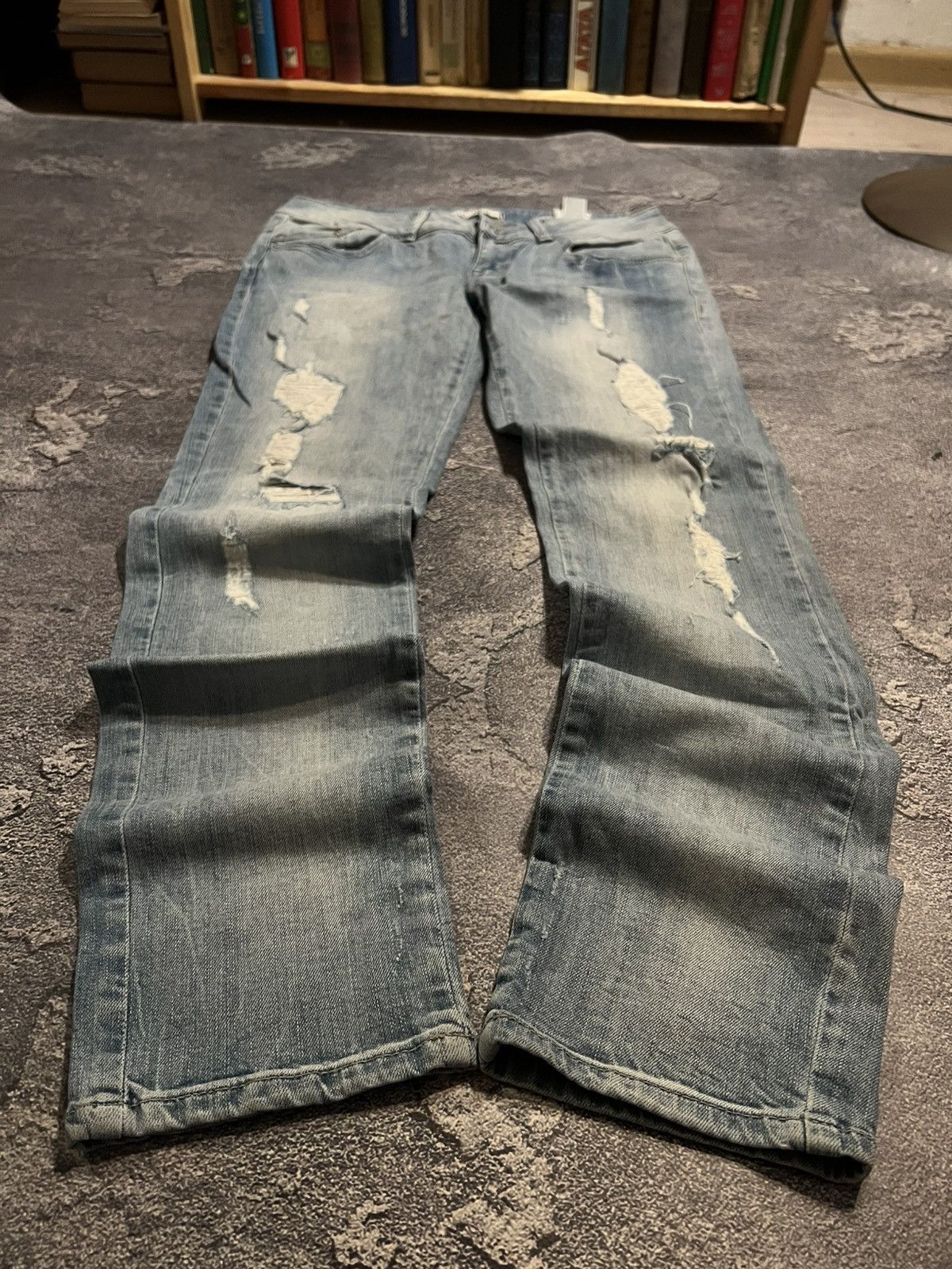 Japanese Brand Distressed Japan Slim Y2K Fit / Avan Number Nine Style / 90 Size US 32 / EU 48 - 1 Thumbnail