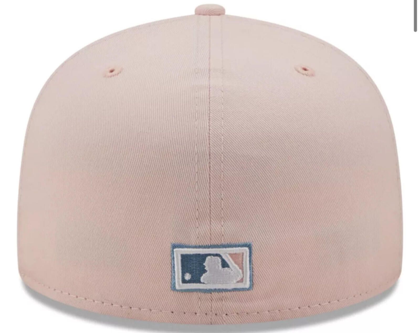 New Era New Era New York Yankees Pink 59FIFTY 7 3/8 Size ONE SIZE - 4 Thumbnail