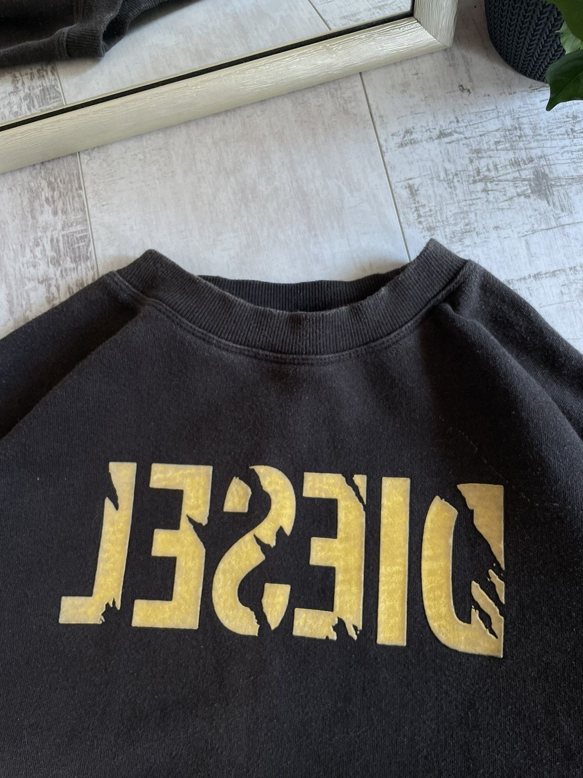Diesel × Vintage Vintage Diesel Y2K Fade Sun Sweatshirt 90’s Velure Logo RARE Size US M / EU 48-50 / 2 - 6 Thumbnail