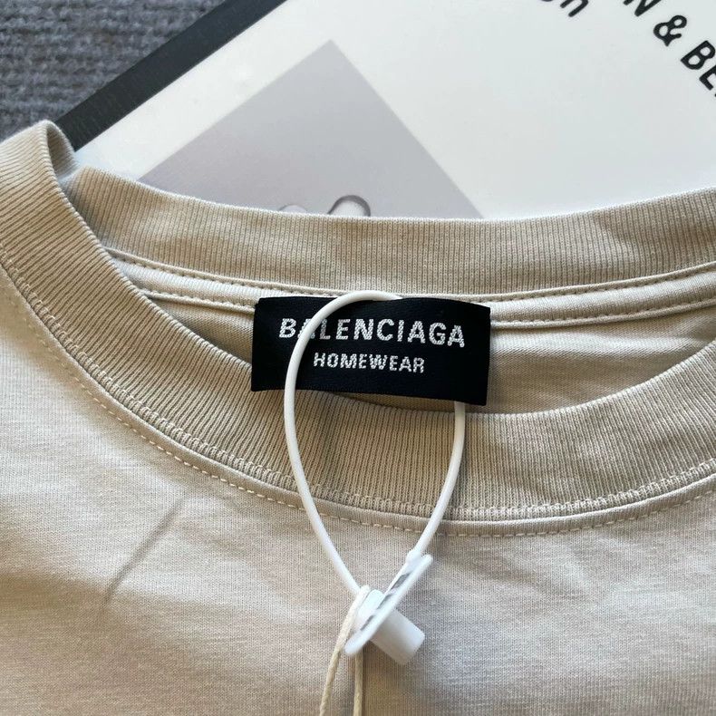 Balenciaga Balenciaga Apricot T-shirt 2505-Nextarrow Size US XS / EU 42 / 0 - 4 Thumbnail
