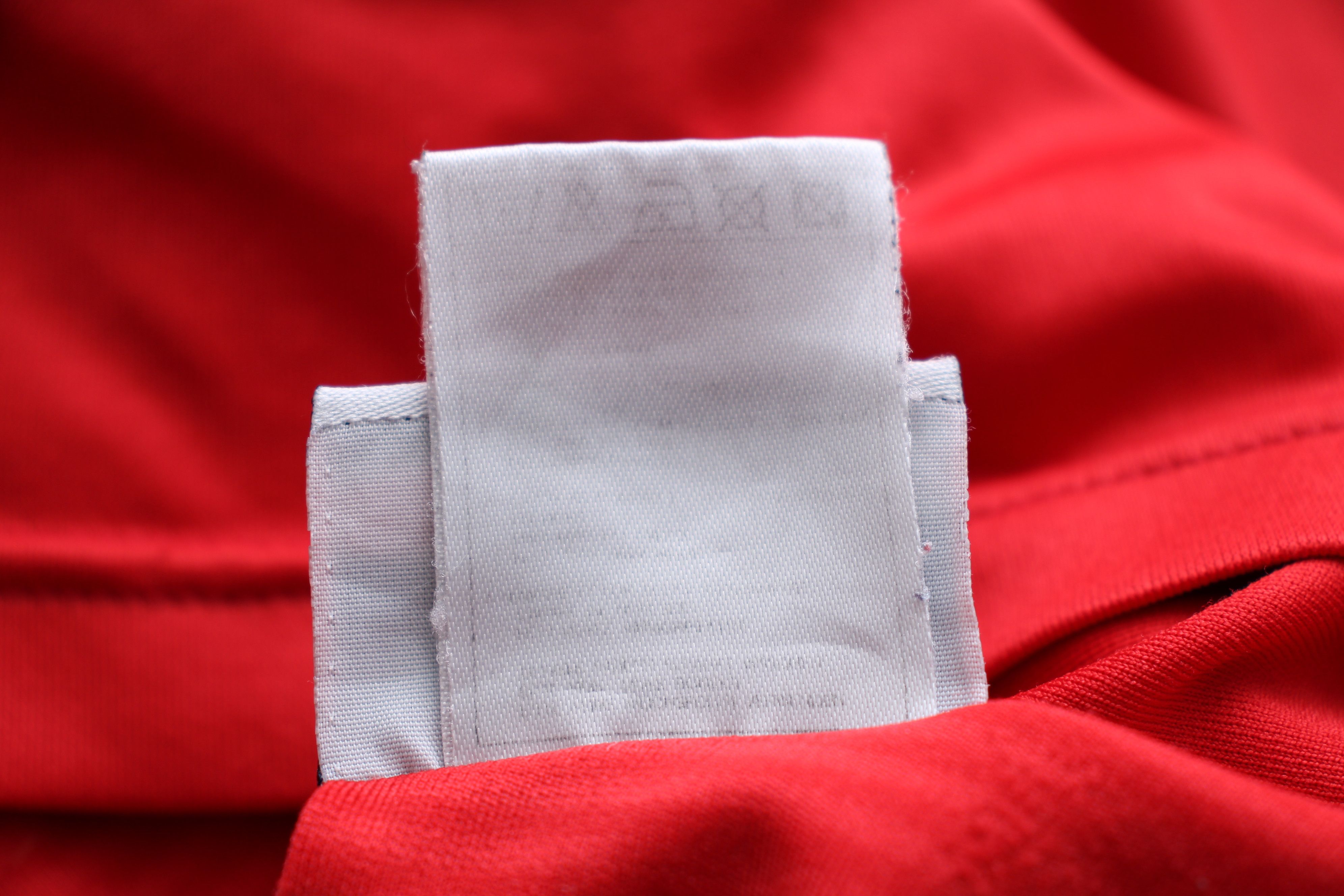 Reebok VTG Reebok Liverpool FC 2002-2004 Home Jersey Red Carlsberg Size US L / EU 52-54 / 3 - 15 Thumbnail