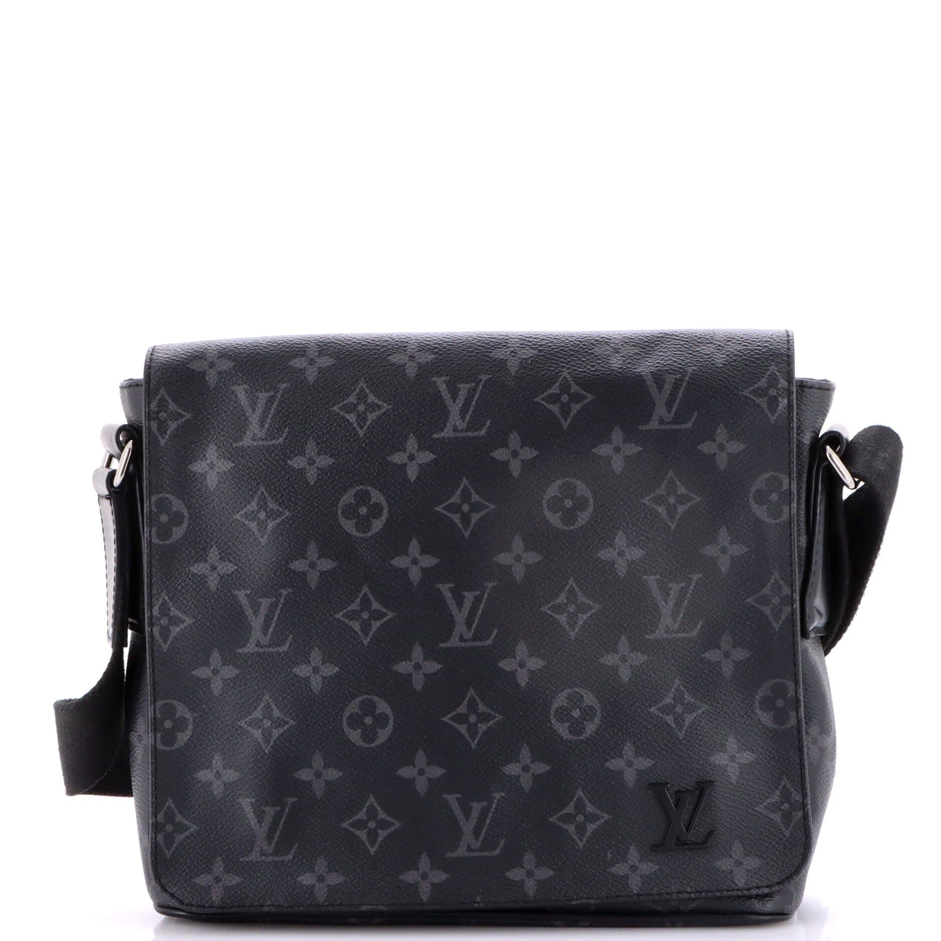 Louis Vuitton District Messenger Bag Size ONE SIZE - 1 Thumbnail