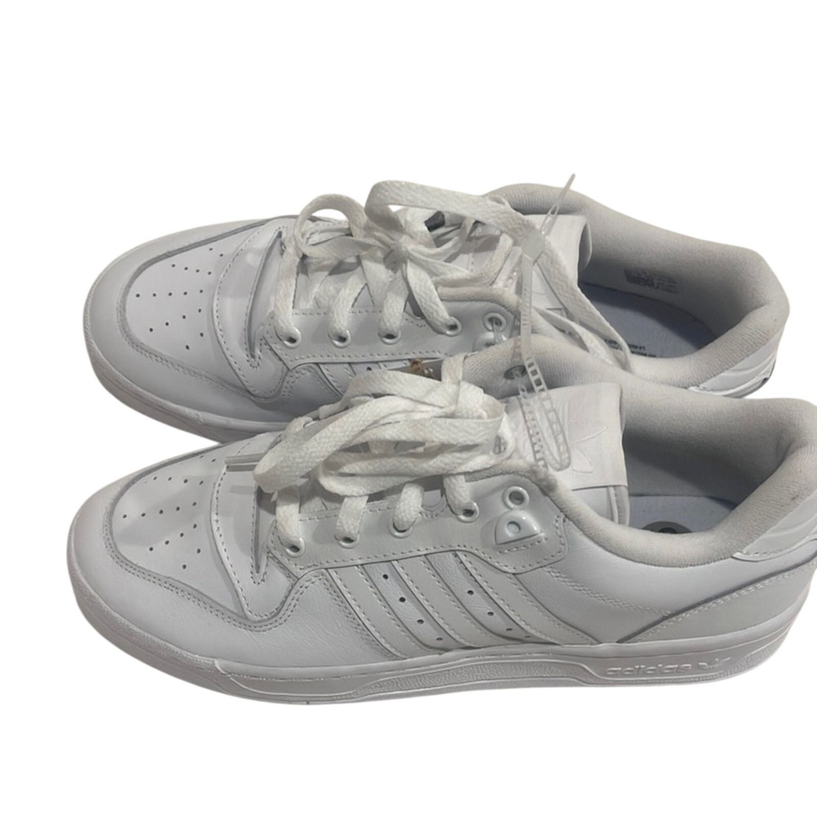 Adidas adidas White Sneakers with Low-Top Style and Smooth Upper Size US 9.5 / IT 39.5 - 2 Thumbnail