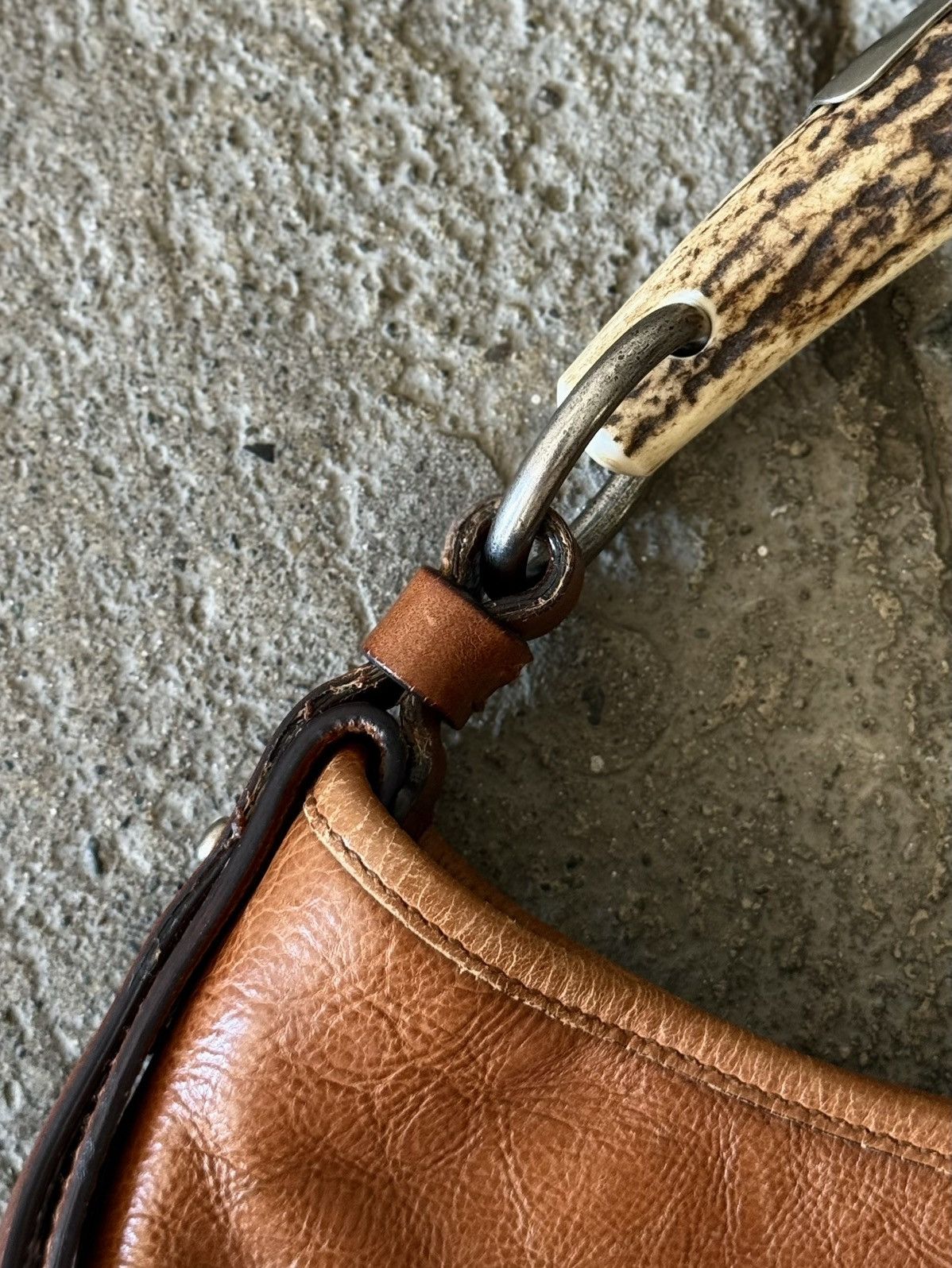 Yves Saint Laurent Yves Saint Laurent - Tom Ford - AW2002 - Mombasa Hobo Bag Size ONE SIZE - 8 Thumbnail
