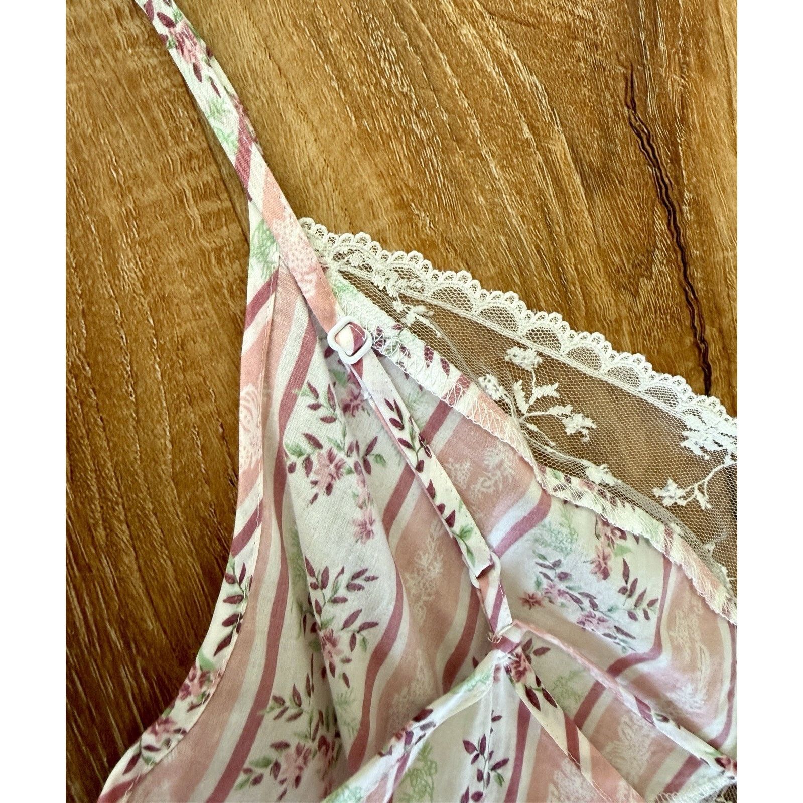 Victoria's Secret VTG Victoria's Secret Long Pink White Floral Nightgown Size ONE SIZE - 9 Thumbnail