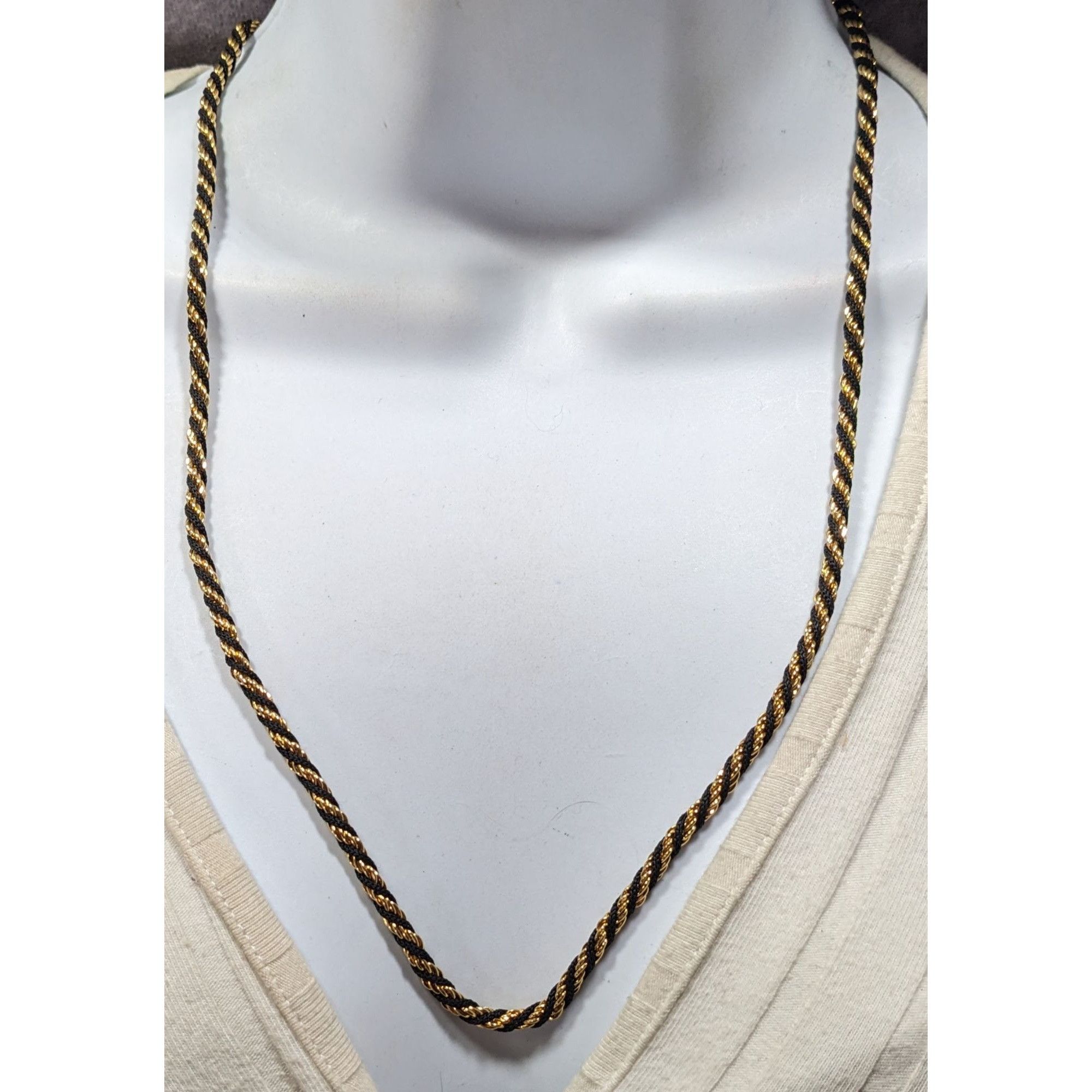 Other Vintage Trifari Black And Gold Tone Twisted Chain Necklace Size ONE SIZE - 2 Thumbnail