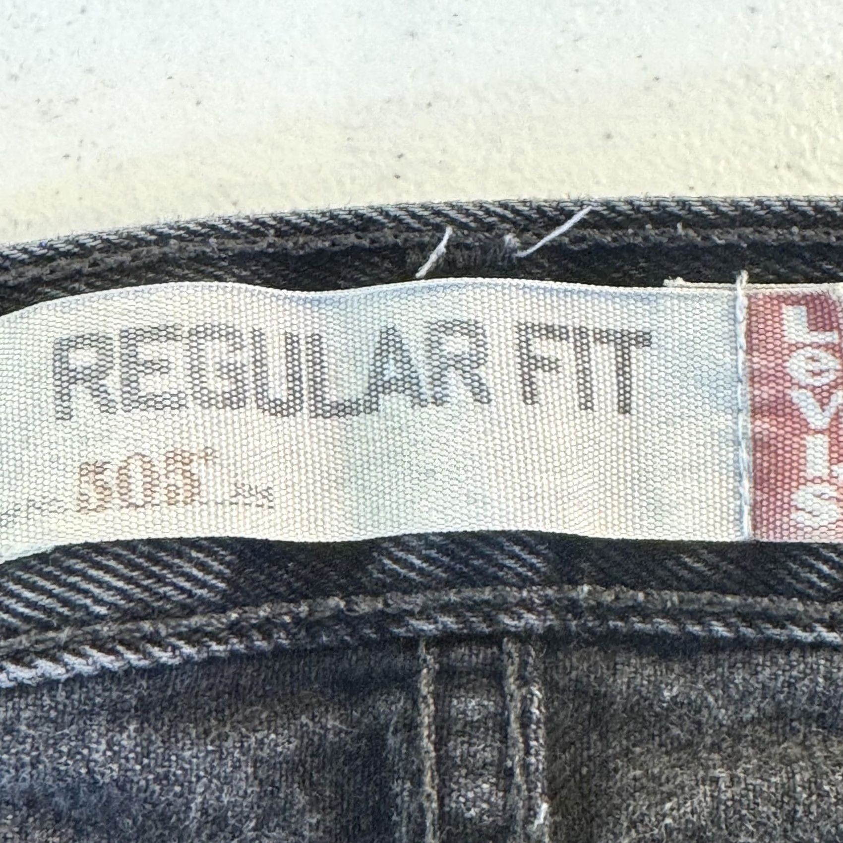 Levi's VINTAGE Levi's 505 Jeans Mens 38x32 Black Regular Fit Denim Straight Leg 100% Cotton Wrangler? Size US 38 / EU 54 - 6 Thumbnail