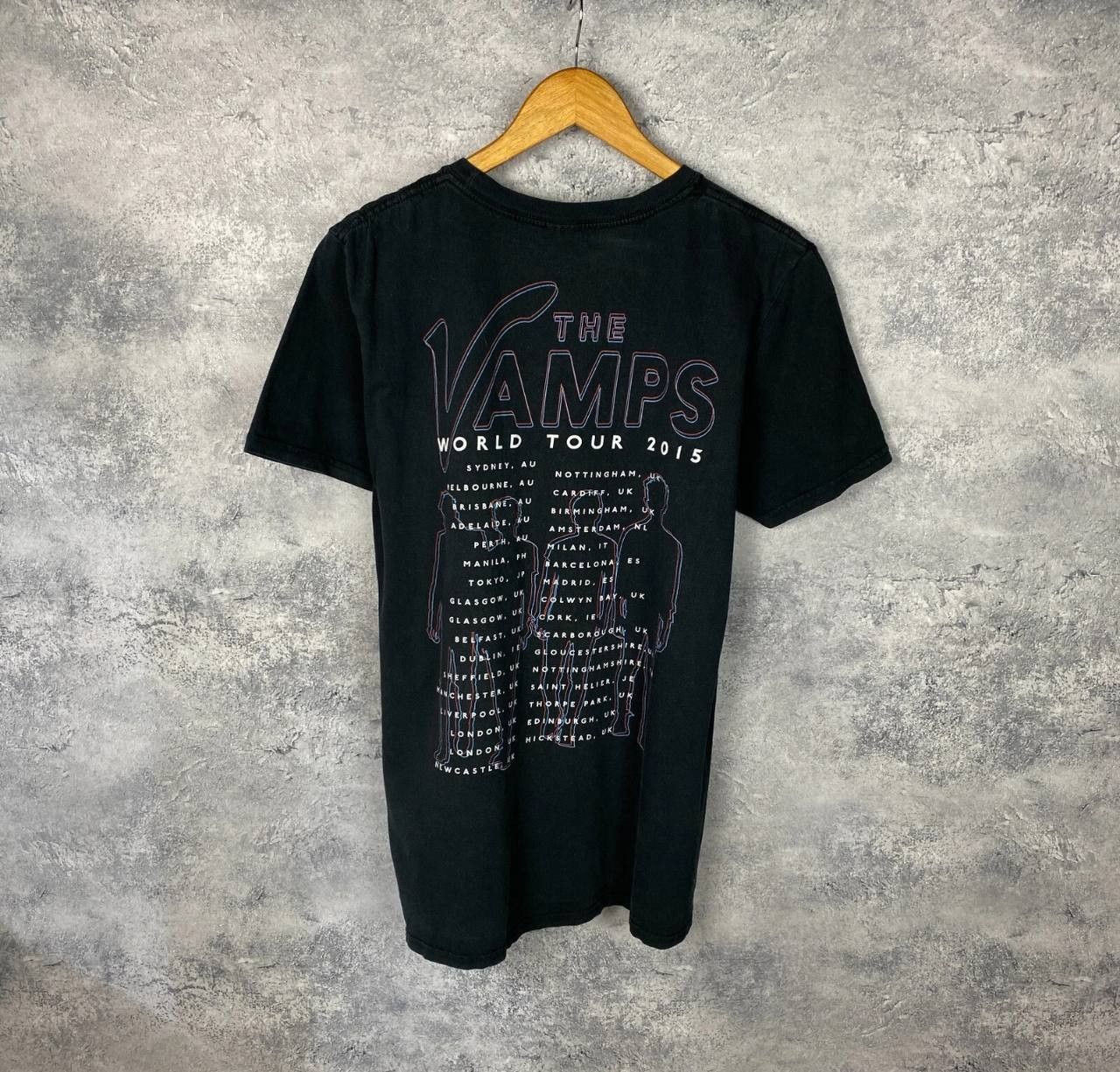 Band Tees The Vamps Tee Men's Size L Black Short Sleeve ` Size US L / EU 52-54 / 3 - 6 Thumbnail