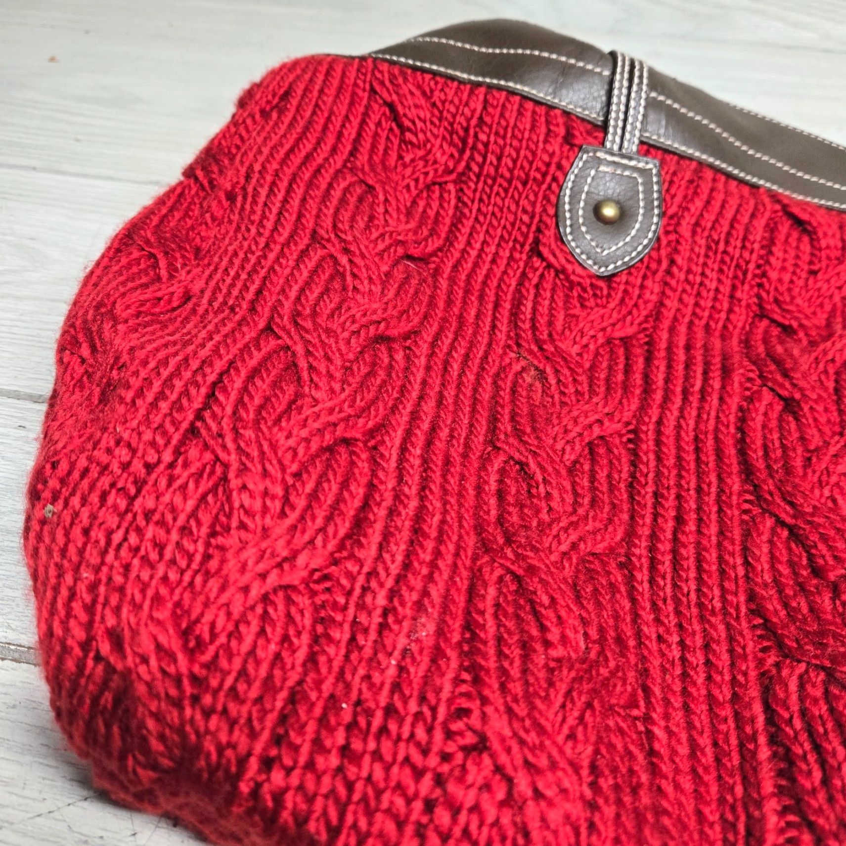 Old Navy Old Navy Purse Shoulder Bag Ladies Lace Canvas Red Leather Strap Bag Brown Leather Strap Purse Solid Red Purse Shoulder Bag Women Size ONE SIZE - 2 Thumbnail
