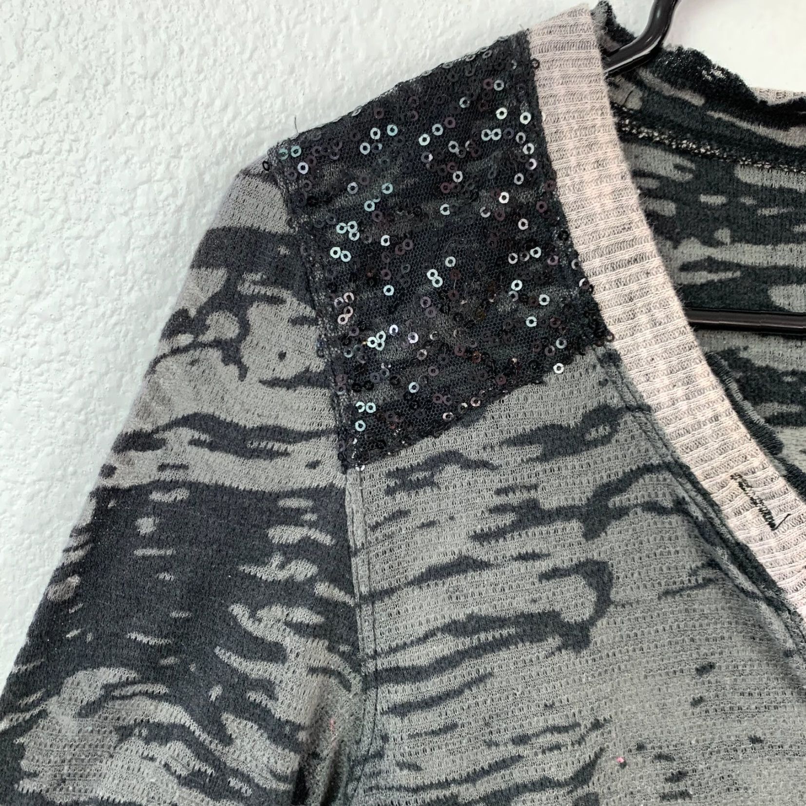 Vintage Y2K Daytrip Women's Long Sleeve Top M Gray Sequin Henley Shirt Twilightcore Size M / US 6-8 / IT 42-44 - 2 Thumbnail