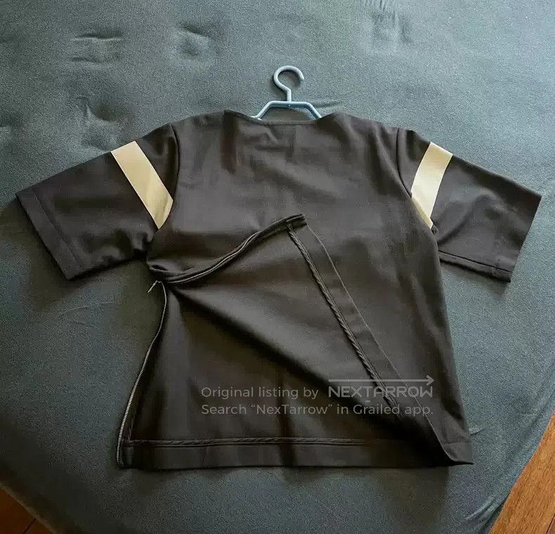 Dries Van Noten Dries van noten Round neck and short sleeve. Size US M / EU 48-50 / 2 - 3 Thumbnail