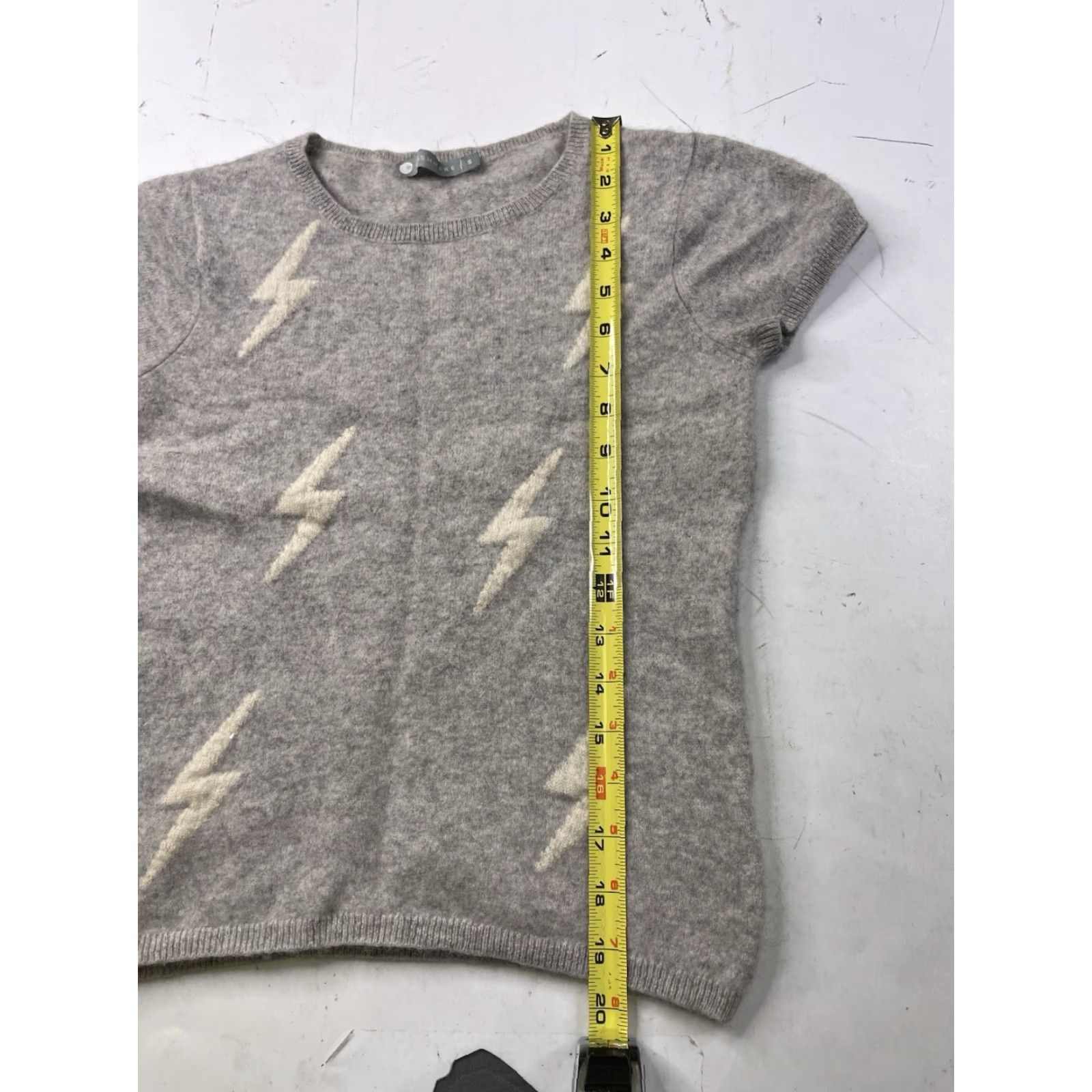 Vintage In Cashmere Women’s S Gray Cap Sleeve Sweater Pullover Knit 100% Cashmere Short Sleeve Lightweight Classic Luxury Shirt Womens Size S / US 4 / IT 40 - 3 Thumbnail