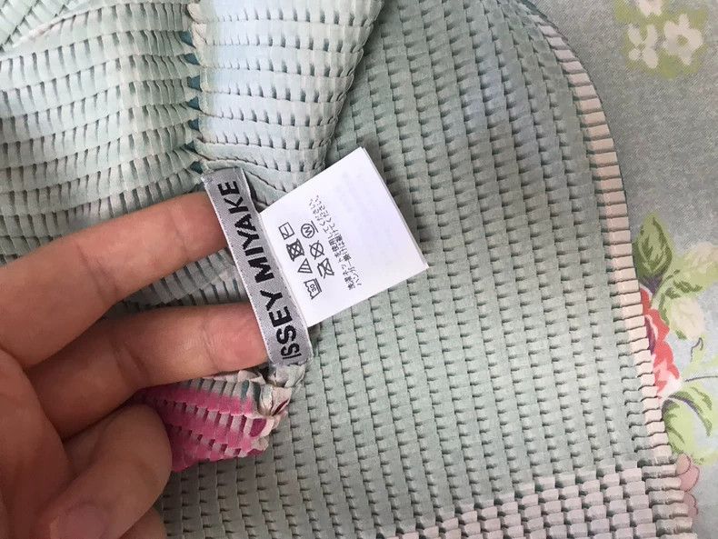 Issey Miyake Issey Miyake Pink and green color-blocked short-sleeved sh Size M / US 6-8 / IT 42-44 - 4 Thumbnail
