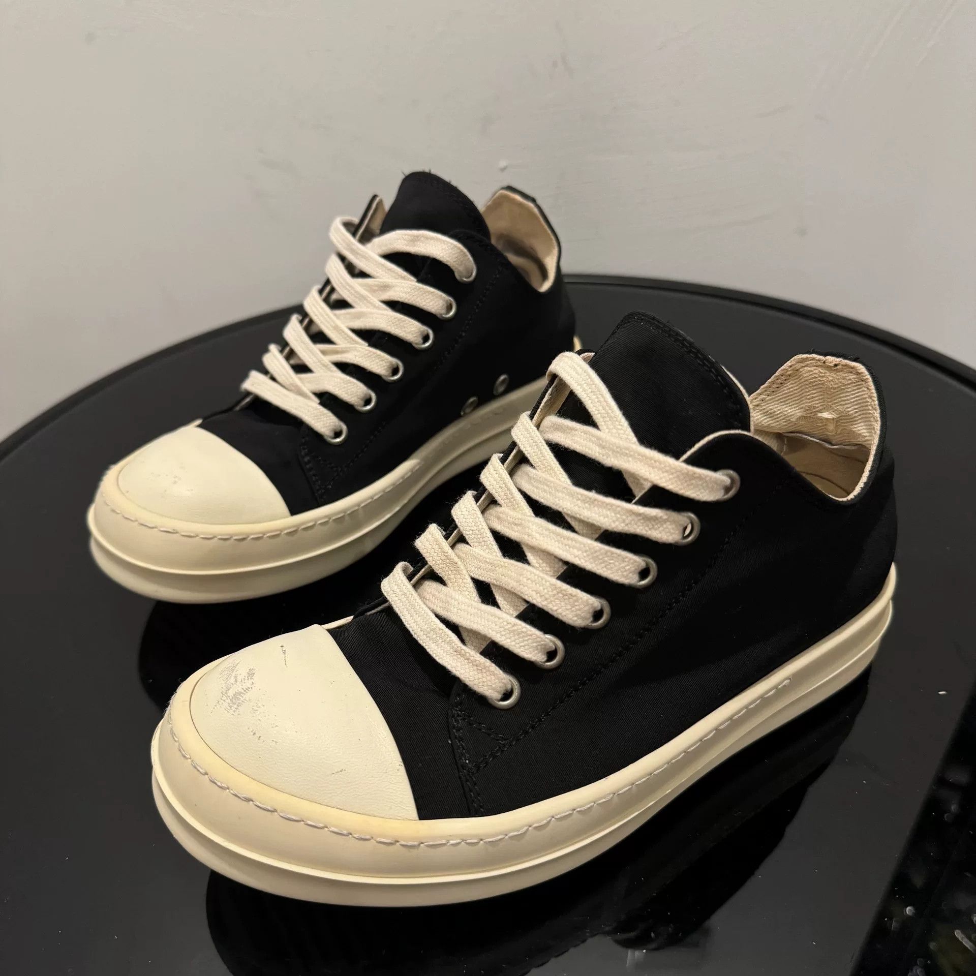 Rick Owens Rick Owens Black Lowtop Sneakers us_5 Women Size US 5 / IT 35 - 1 Thumbnail
